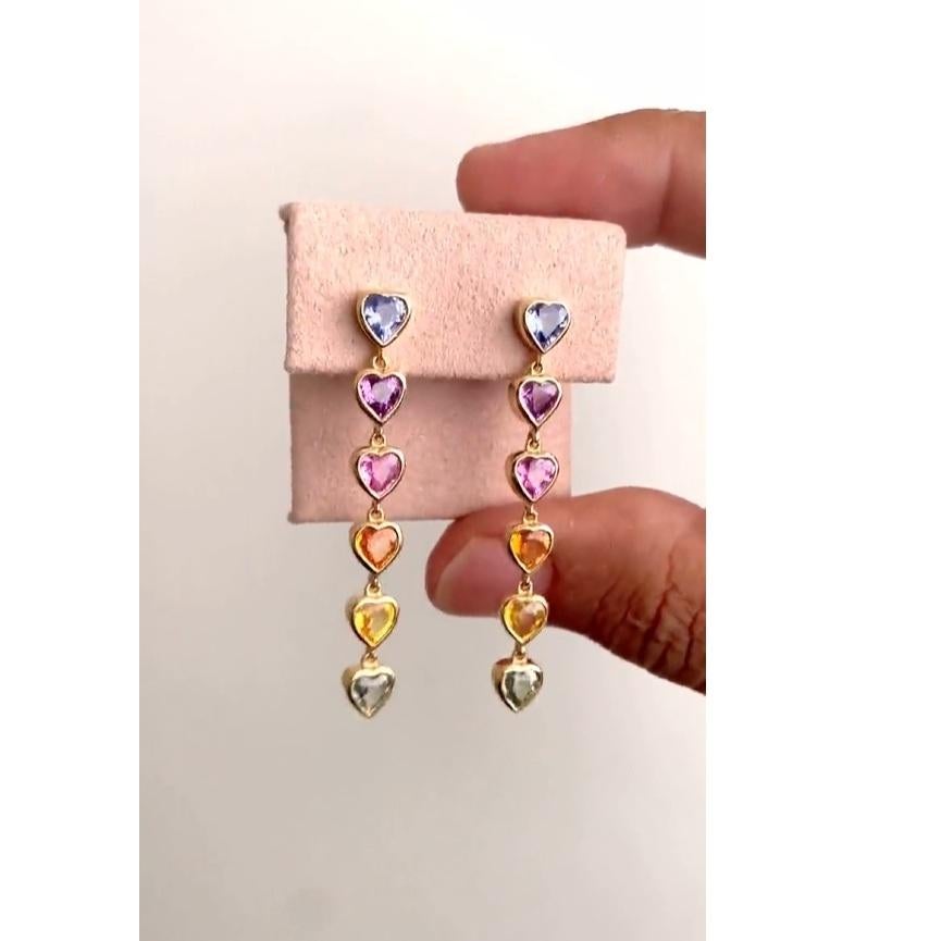 Boucles d'oreilles saphir arc-en-ciel naturel en or 18k en vente 4