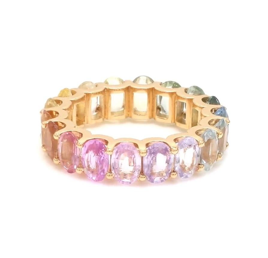 Ring mit natürlichem Regenbogen-Saphir aus 18 Karat Gold im Angebot 1