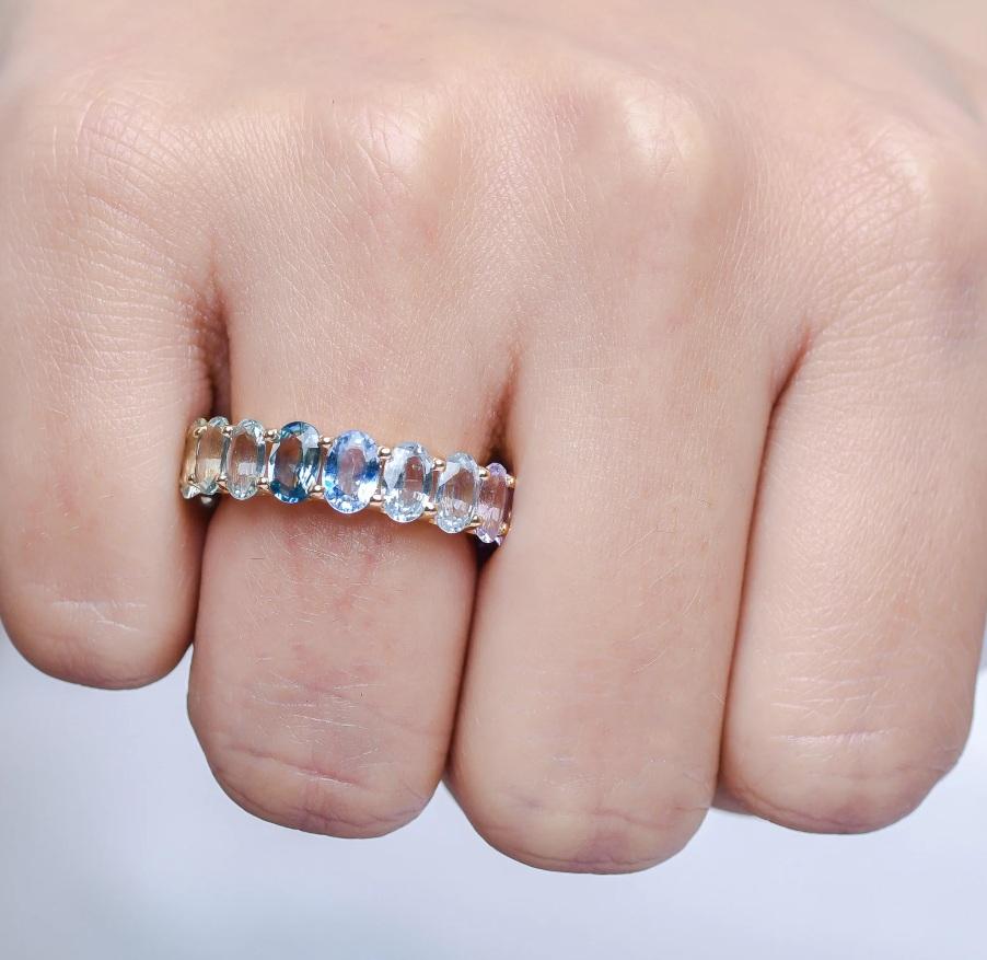 Ring mit natürlichem Regenbogen-Saphir aus 18 Karat Gold im Angebot 3