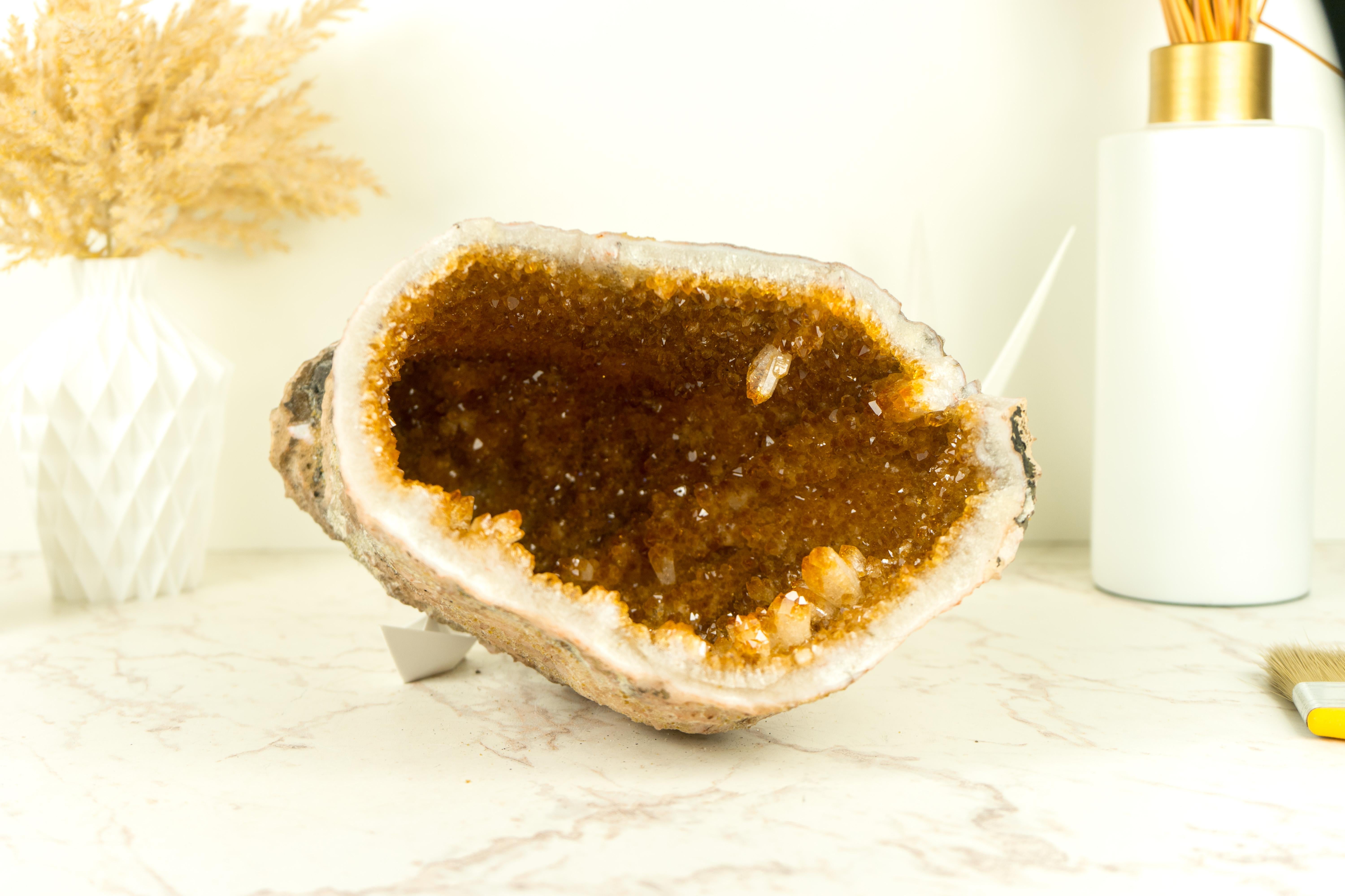 Natural Raw Citrine Geode Cave with Deep Orange Citrine Druzy In New Condition In Ametista Do Sul, BR