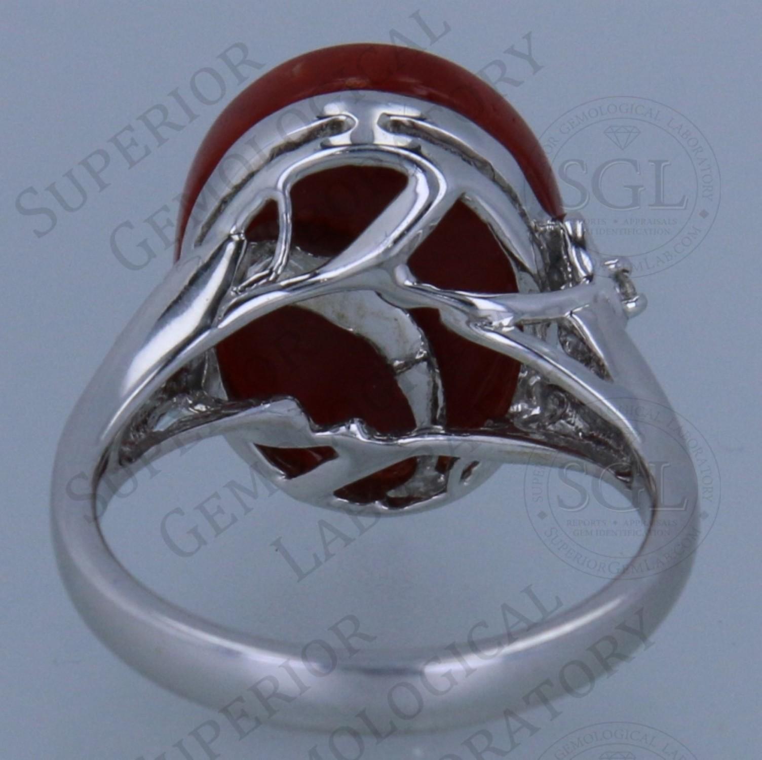 Anillo de oro de 18 quilates de coral rojo natural 