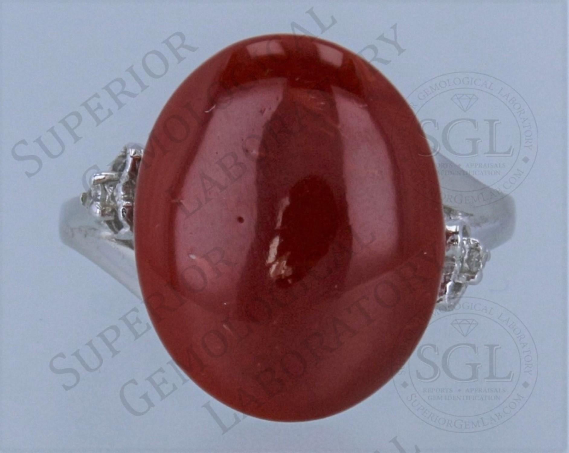 Anillo de oro de 18 quilates de coral rojo natural 