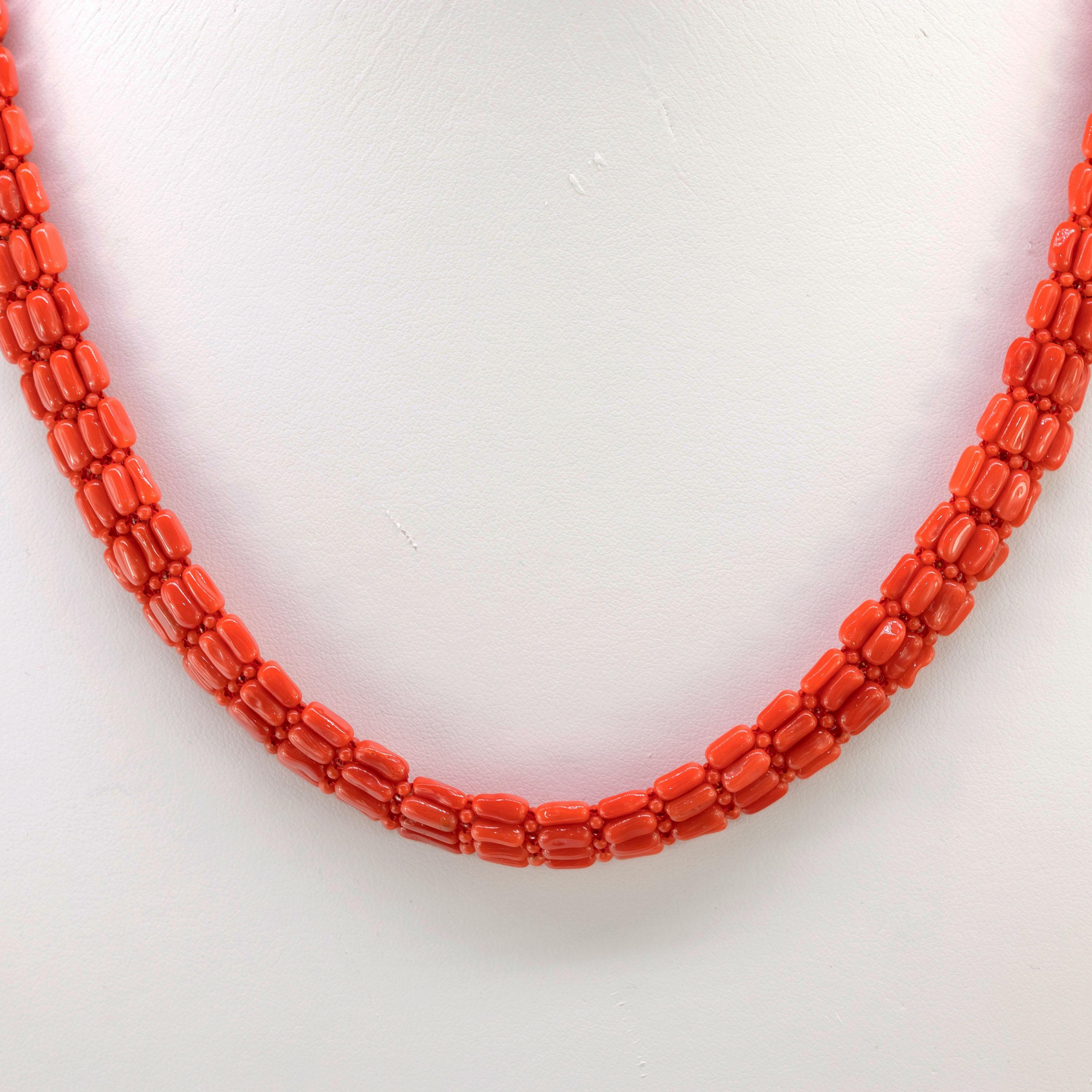 Art Deco Natural Red Coral 925 Golden Silver Woven Tube Round Beaded Necklace For Sale