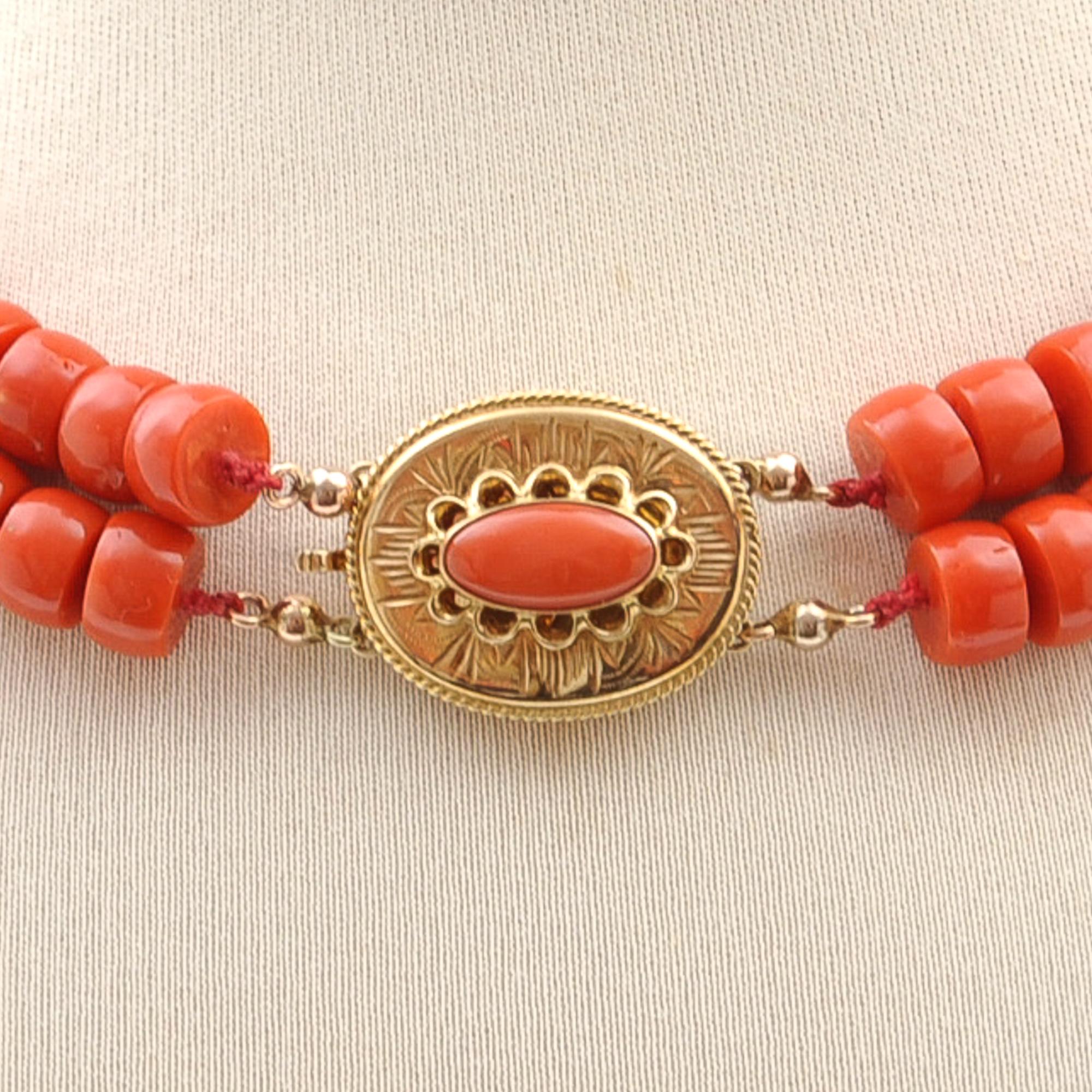 Natural Coral and 14K Gold Multi-Strand Beaded Necklace For Sale 1