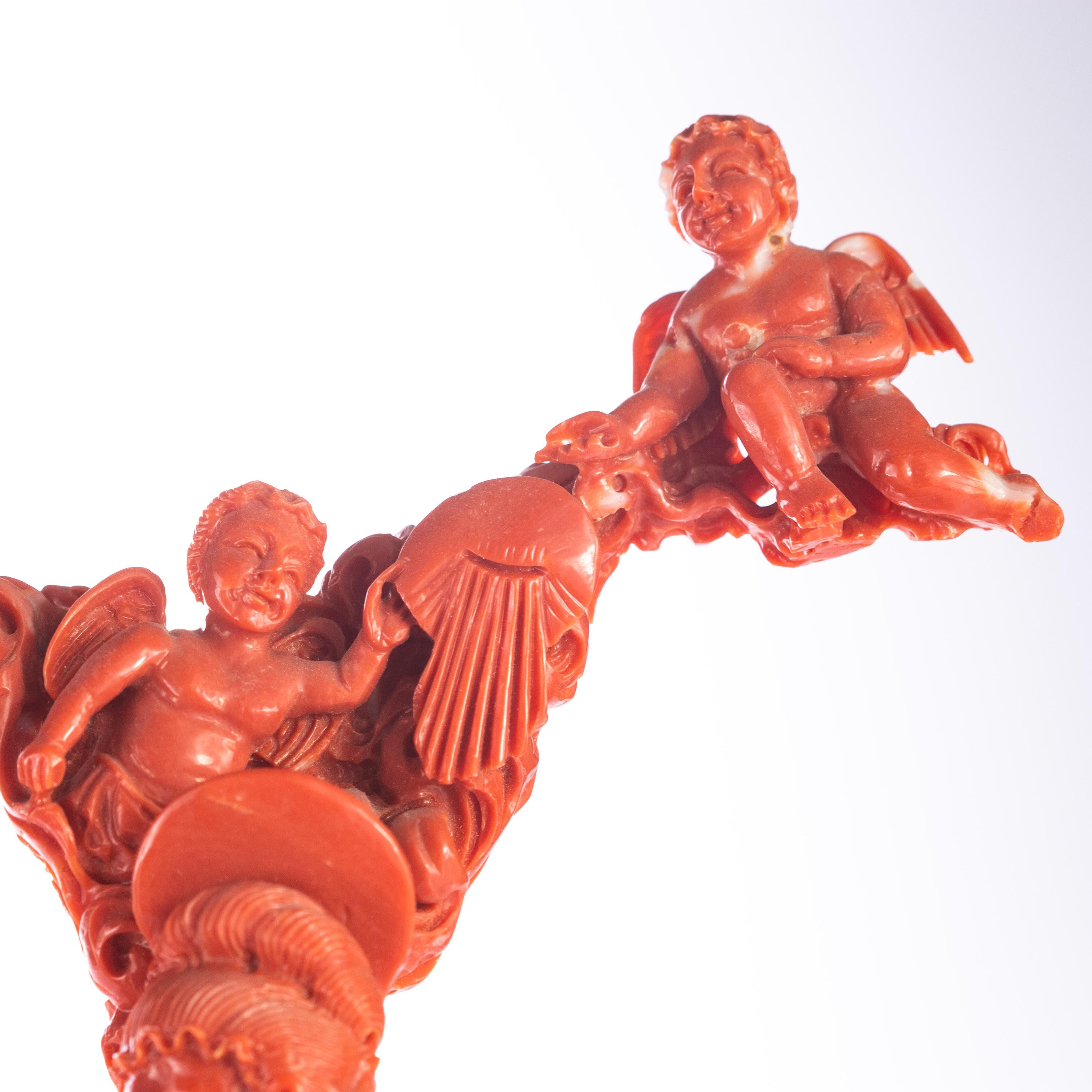 Natürliche rote Koralle chinesische Familie geschnitzt asiatische dekorative Liebe Statue Skulptur im Angebot 3