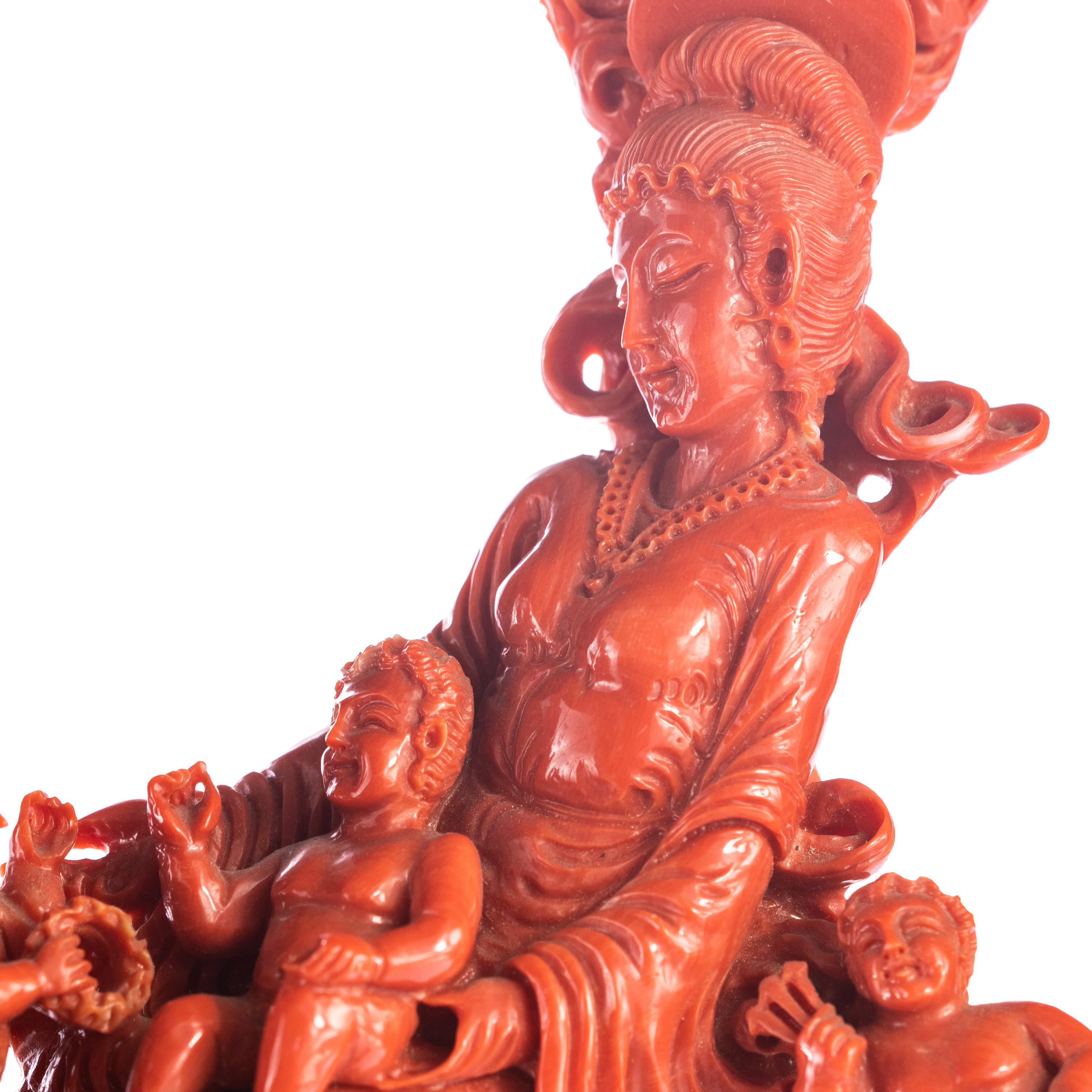 Natural Red Coral Chinese Family Carved Asian Decorative Love Statue Sculpture In Excellent Condition For Sale In Milano, IT