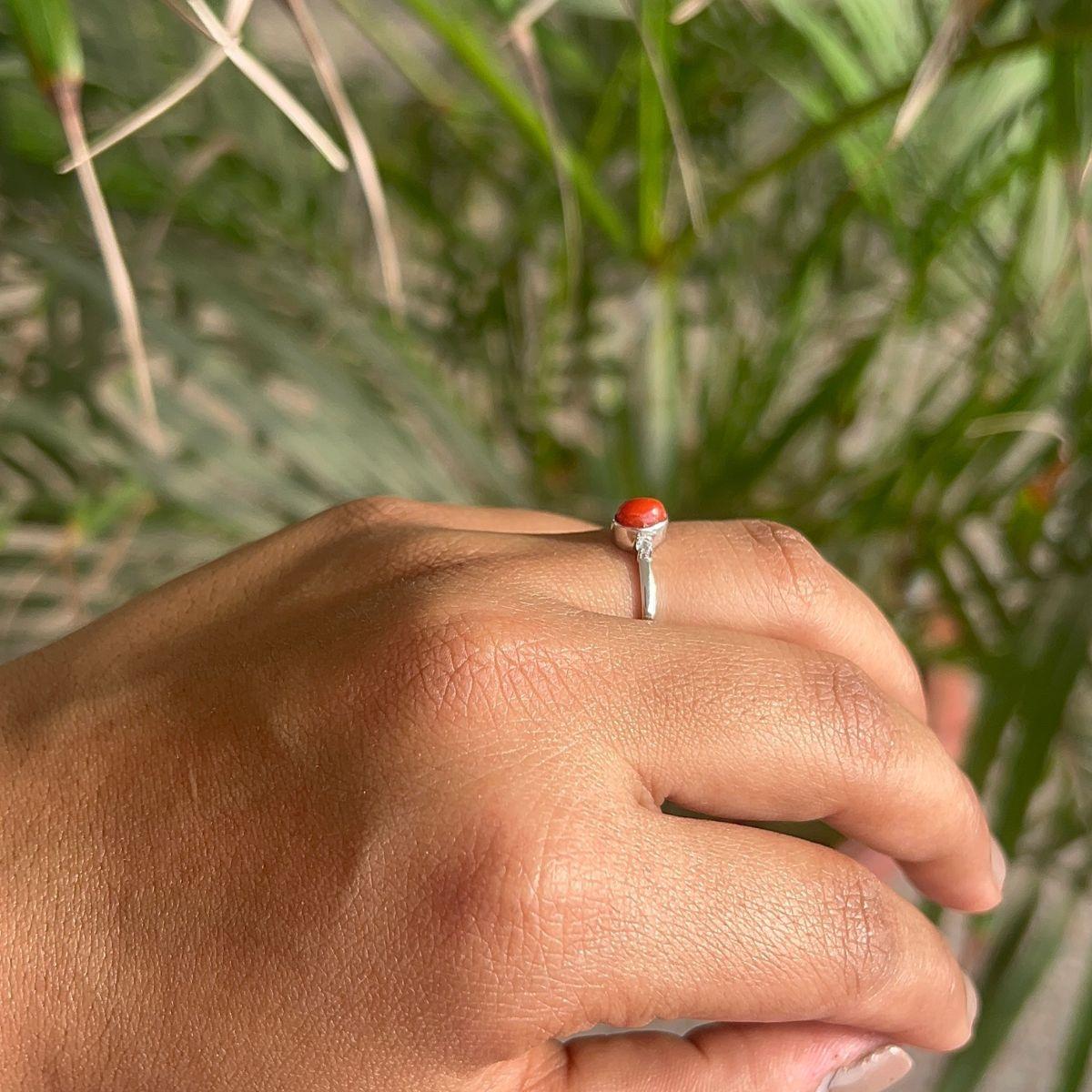 For Sale:  Natural Red Coral & Zirconia Bezel Set Solitaire Unisez Ring in 925 Solid Silver 4