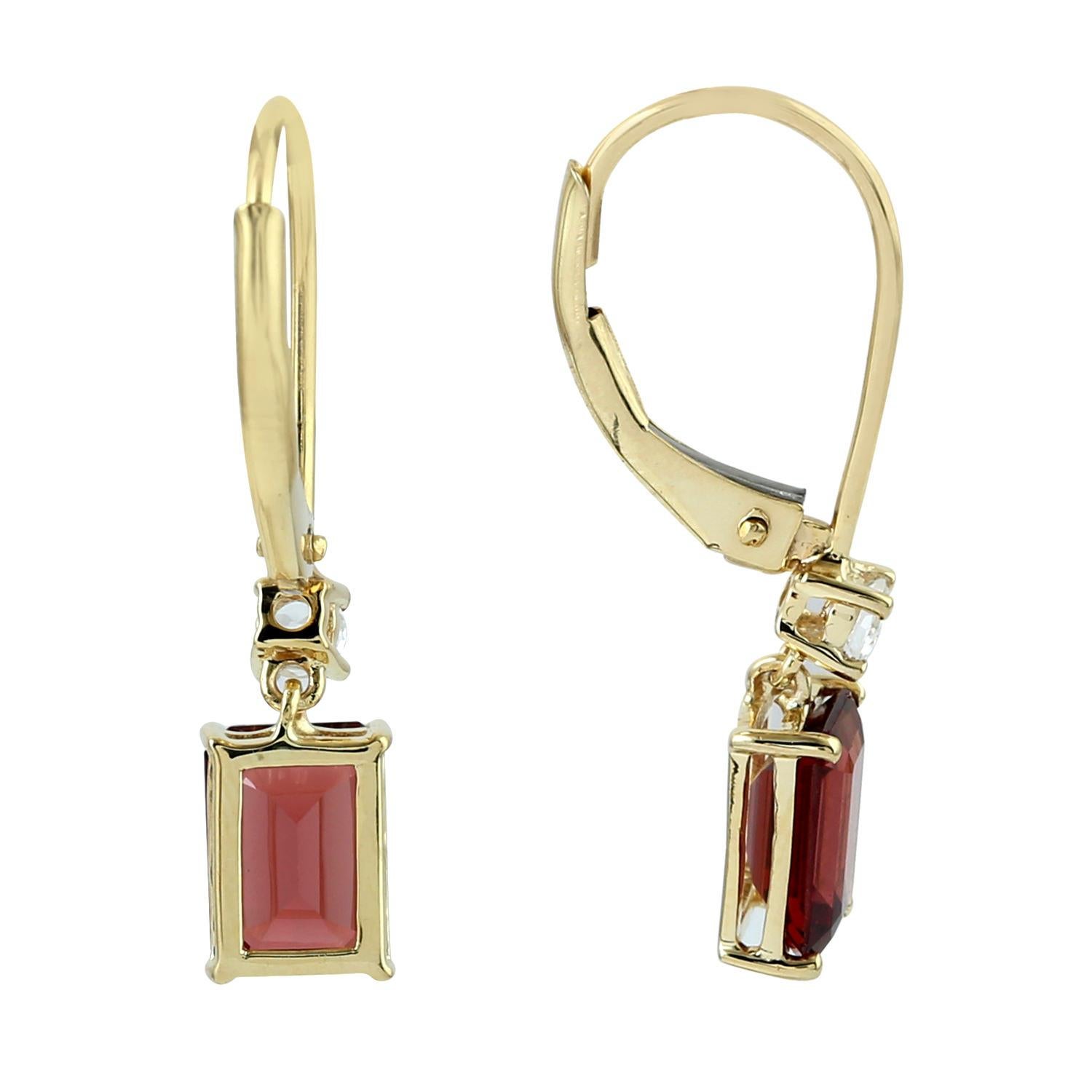 Natural Red Garnet And White Topaz Dangle Earrings 10K Gold In New Condition For Sale In Laguna Niguel, CA