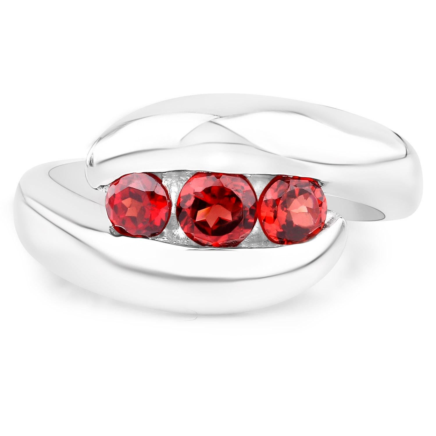 Natural Red Garnet Bypass Ring 0.75 Carats Sterling Silver In Excellent Condition For Sale In Aliso Viejo, CA
