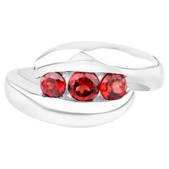 Anillo Bypass Granate Rojo Natural 0,75 Quilates Plata de Ley