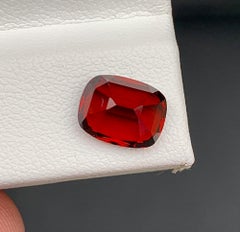 Natural Red Garnet Gemstone: 3.21 Carat Faceted For Ring