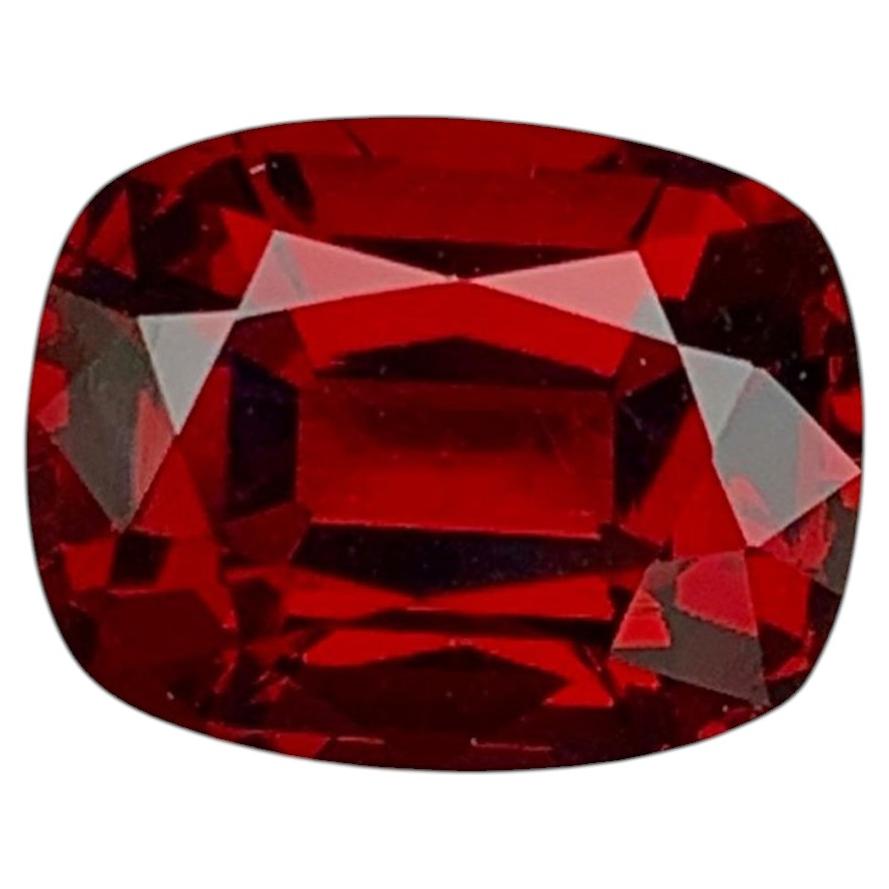 Natural Red Garnet Gemstone: 3.21 Carat Faceted For Ring For Sale