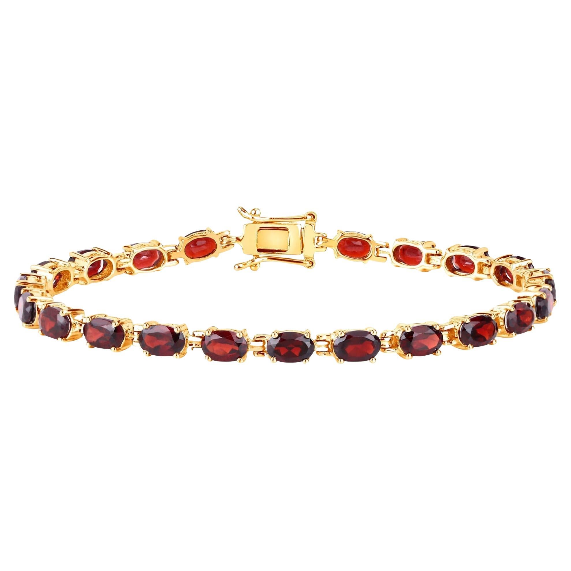 Bracelet tennis en argent plaqué or jaune 14 carats et grenat rouge naturel 11 carats en vente