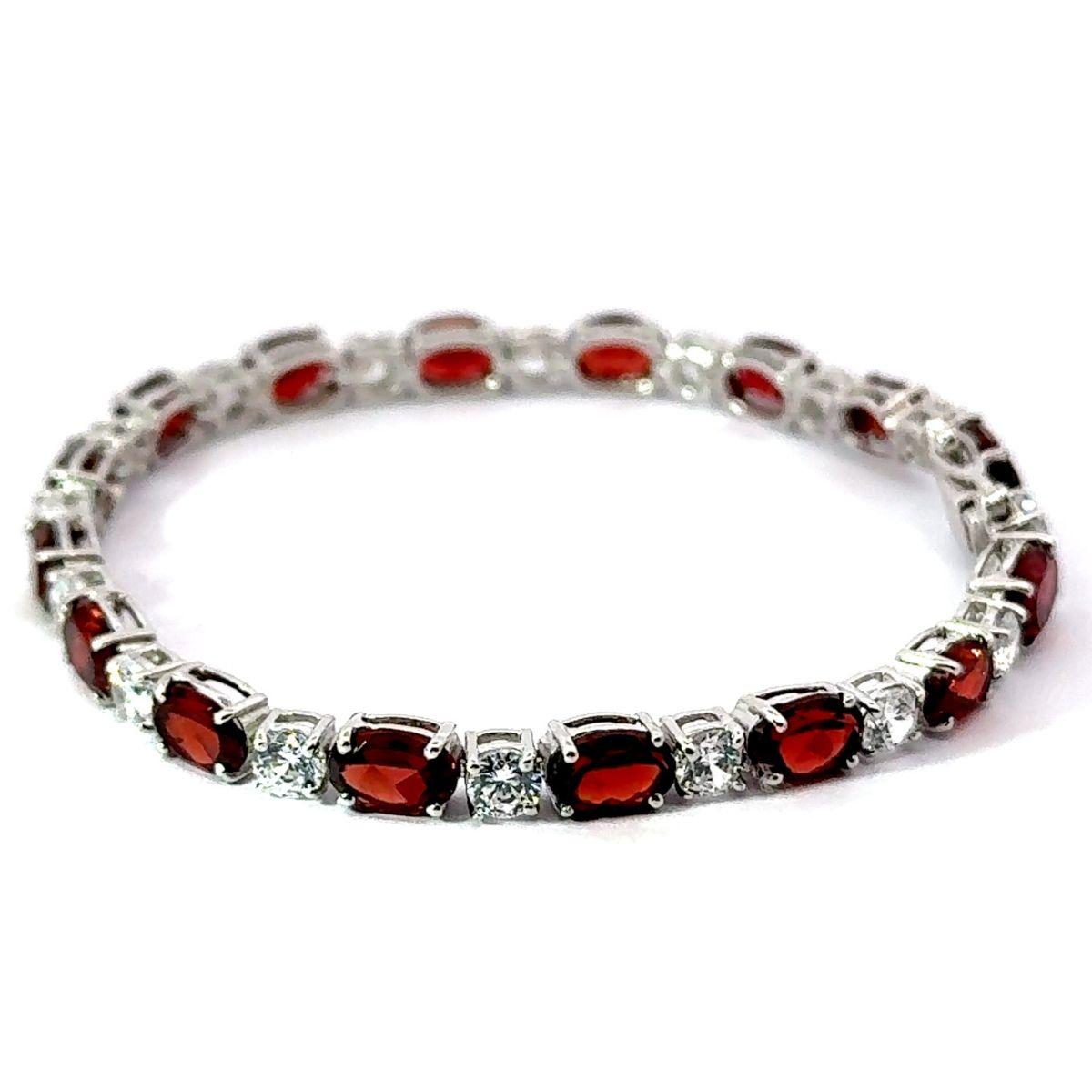 Natural Red Garnet Silver Tennis Bracelet with Zircon in Fine Jewelry for Her For Sale 1