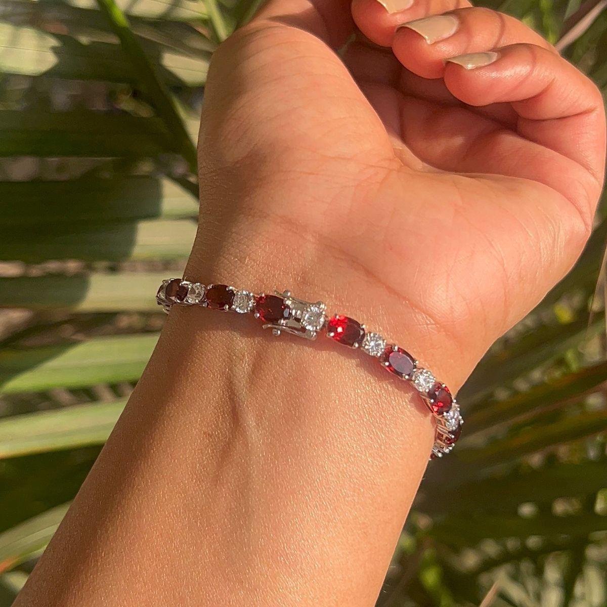 Natural Red Garnet Silver Tennis Bracelet with Zircon in Fine Jewelry for Her For Sale 2