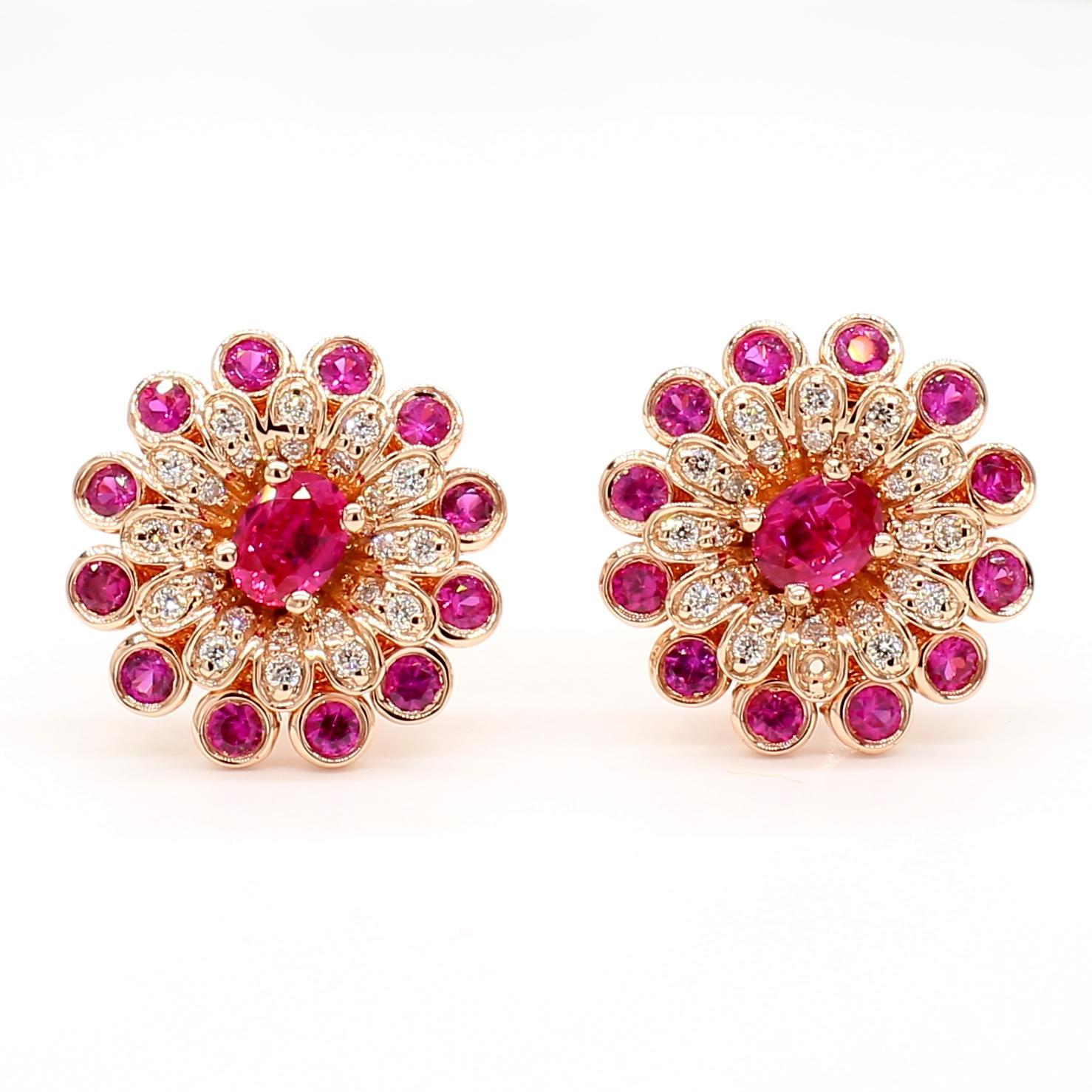 Contemporain Clous d'oreilles en or rouge naturel ovale et diamants blancs de 1.32 carat poids total en vente
