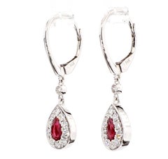 Pendientes de Gota de Oro con Rubí Pera Rojo Natural y Diamante Blanco 0,82 Quilates TW