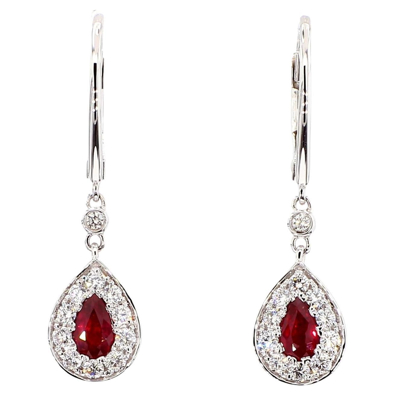 Pendientes de Gota de Oro con Rubí Pera Rojo Natural y Diamante Blanco 0,82 Quilates TW