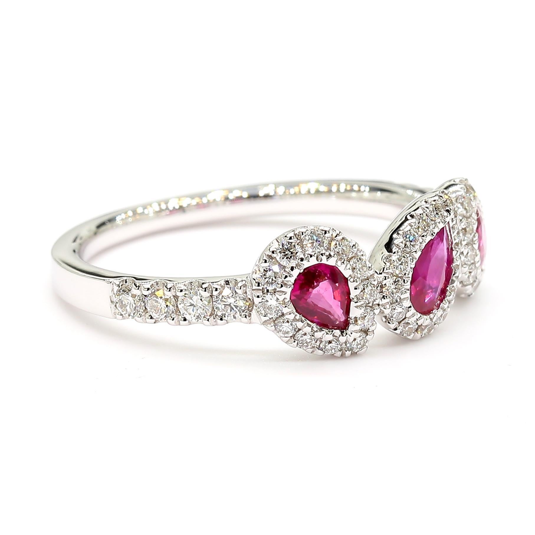 Rubí rojo pera natural y diamante blanco 1,10 quilates TW Anillo de cóctel de oro Corte pera en venta