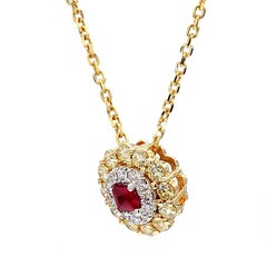 Natürlicher roter Prinzessin-Rubin und Diamant 0,72 Karat TW Gold-Tropfen-Anhänger