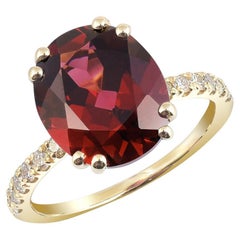 Natürlicher roter Rhodolith Granat Edelstein 5,77 Karat in 14KYG Ring mit Diamanten