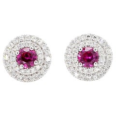 Orecchini con rubino rosso naturale e diamante bianco da 1.02 carati TW in oro bianco
