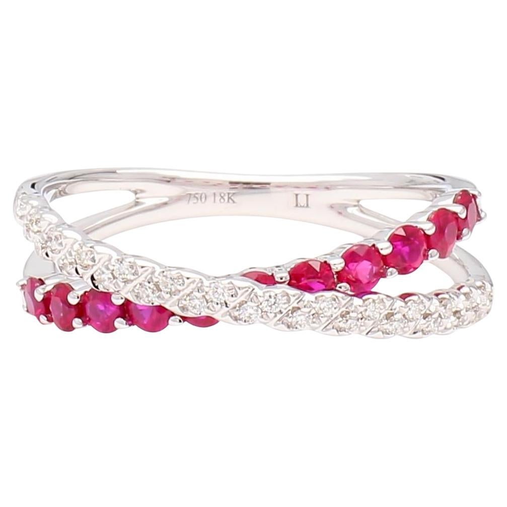 Natural Red Round Ruby and White Diamond .62 Carat TW Gold Wedding Band en venta