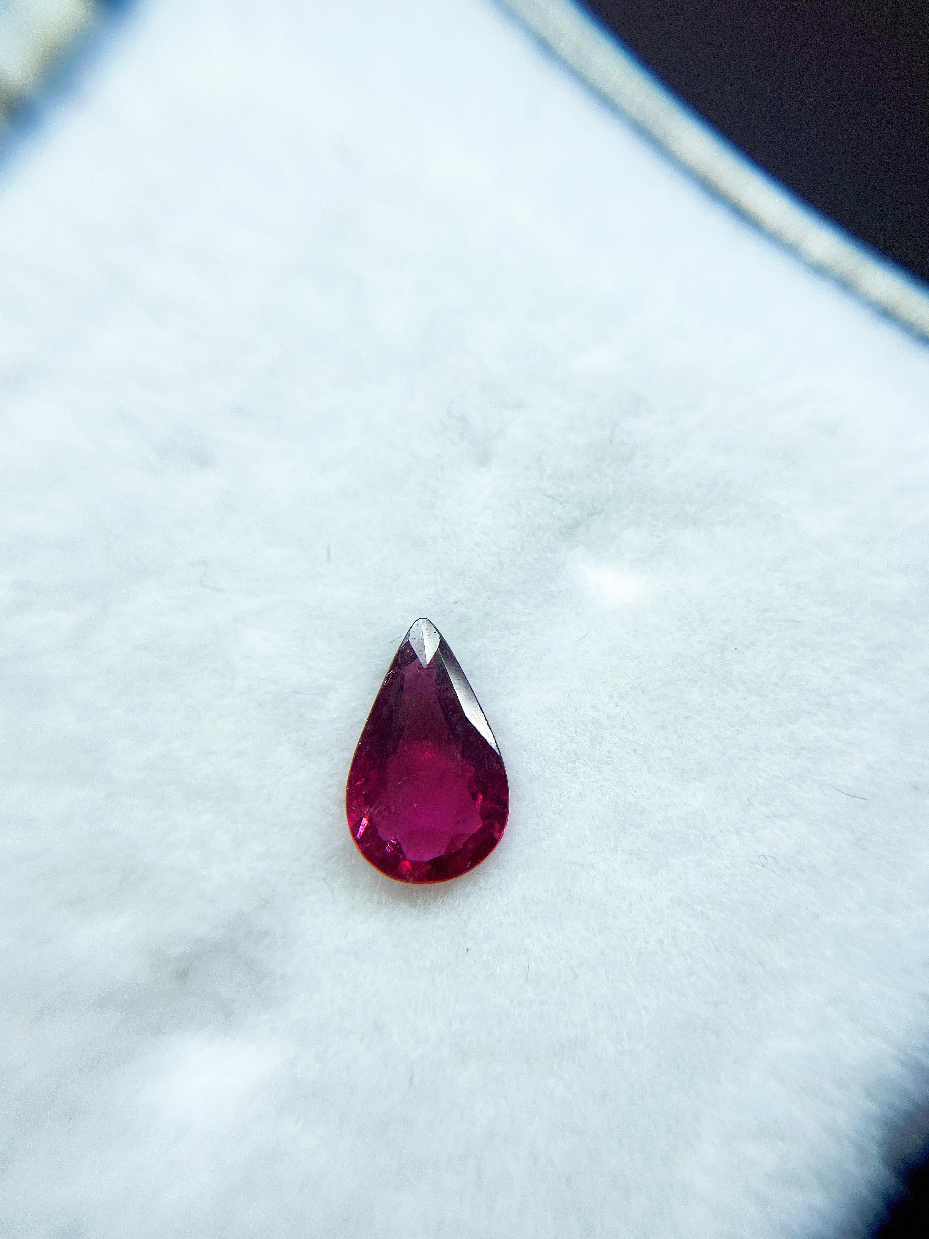 Natural Red Rubellite Tourmaline Teardrop Loose Stone, Jewelry Making 1.05 Ct en vente 8