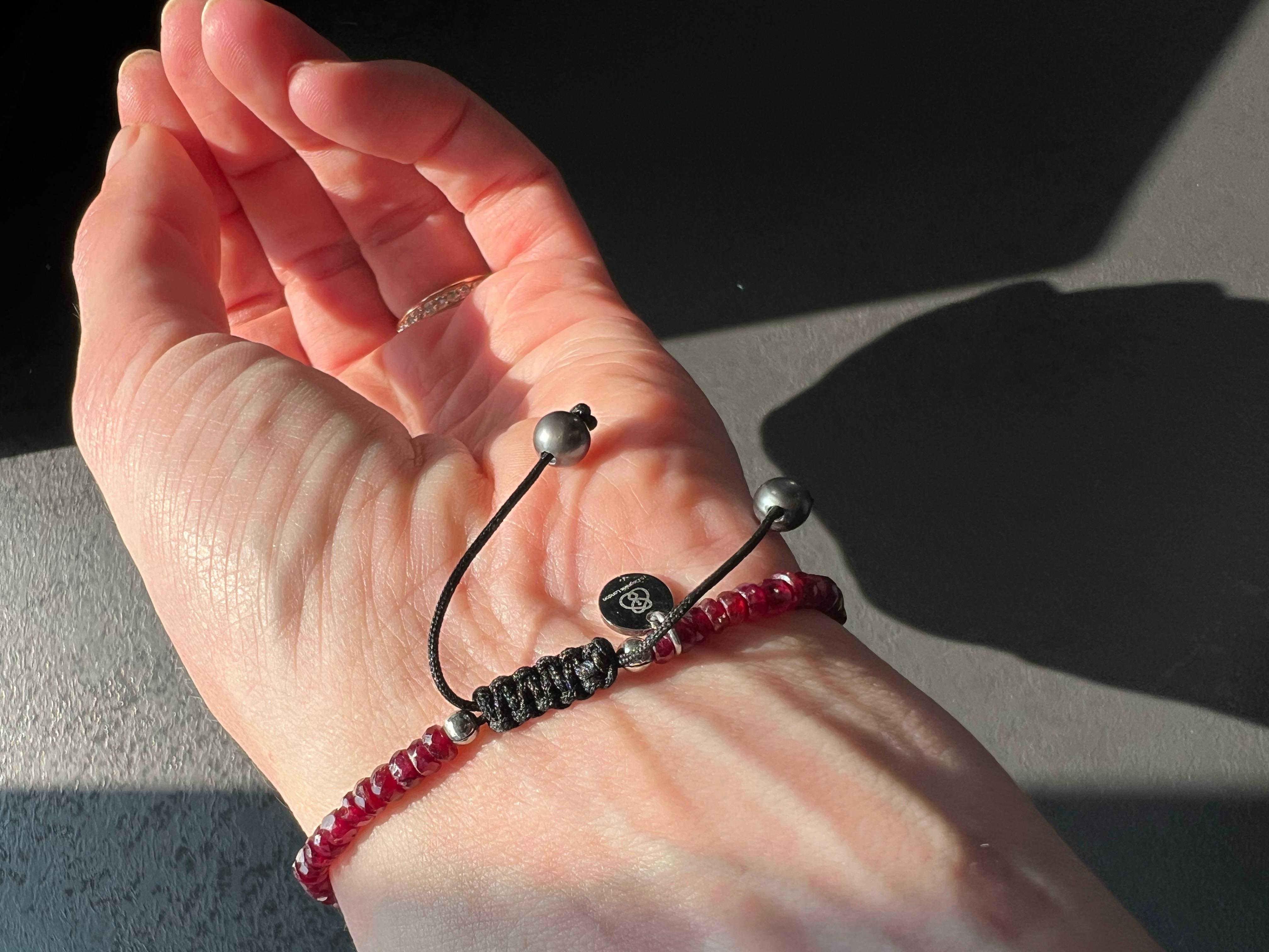 Natural Red Ruby bracelet with 3 dangling Tahiti pearls For Sale 1