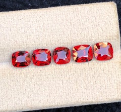 Spinello rosso naturale da 4,30 carati con taglio a cuscino, gemme sciolte per gioielli
