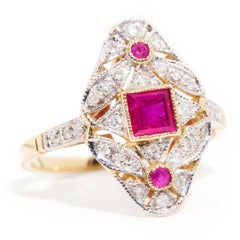 Natural Red Square Ruby and Round Diamond 9 Carat Yellow Gold Vintage Ring