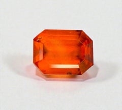 Gemma naturale di granato grossolano arancione rossastro: 2.10 carati taglio ottagonale