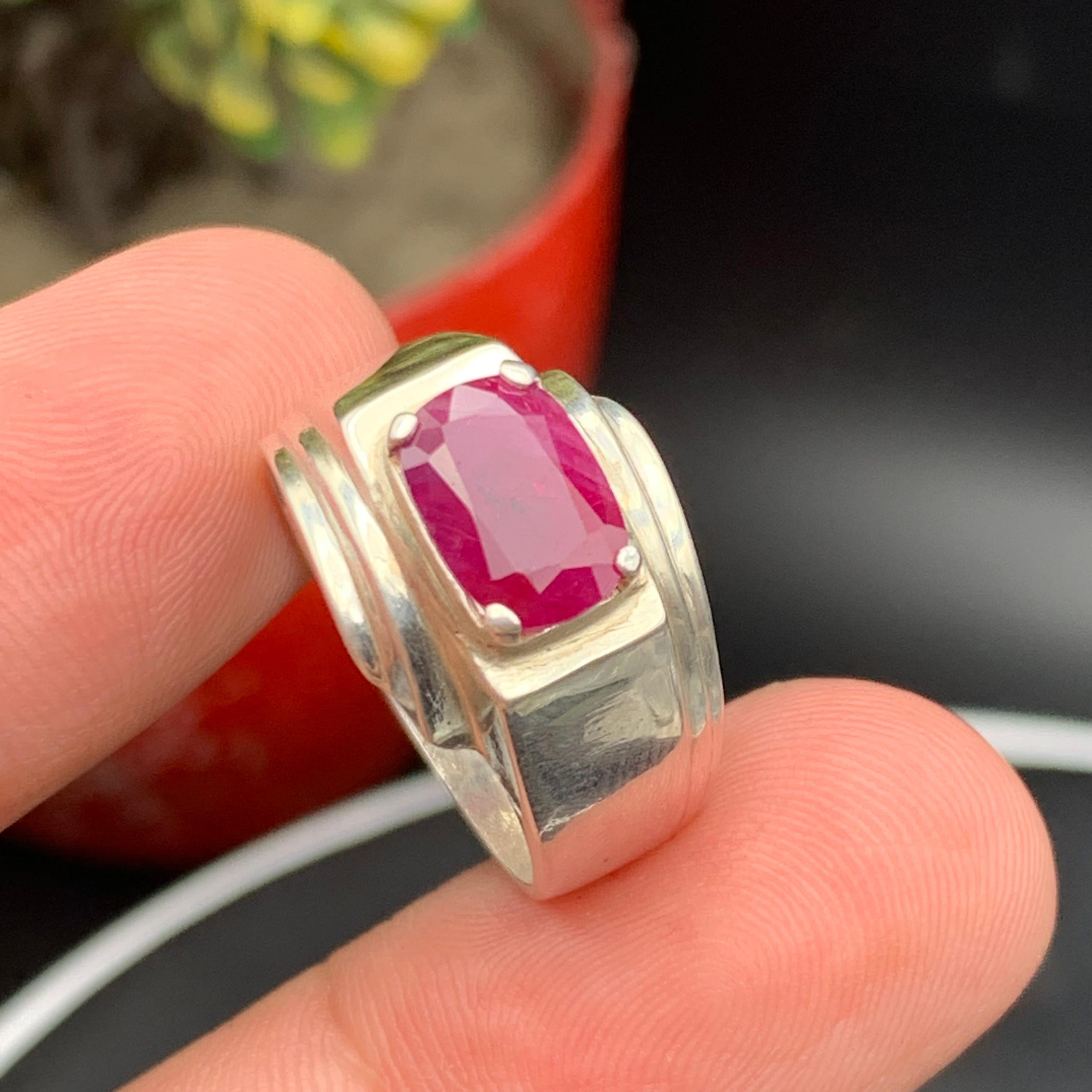 Anello da cocktail con rubino rosa rossastro non riscaldato naturale in argento 925, fatto a mano dall'Afghanistan!!!

💎 TIPO DI GEMMA: Rubino
⚖️  PESO DELL'ANELLO: 7,74 grammi
💍  MISURA DELL'ANELLO: 8,5 US
FORMA E TAGLIO DELLA PIETRA: Taglio