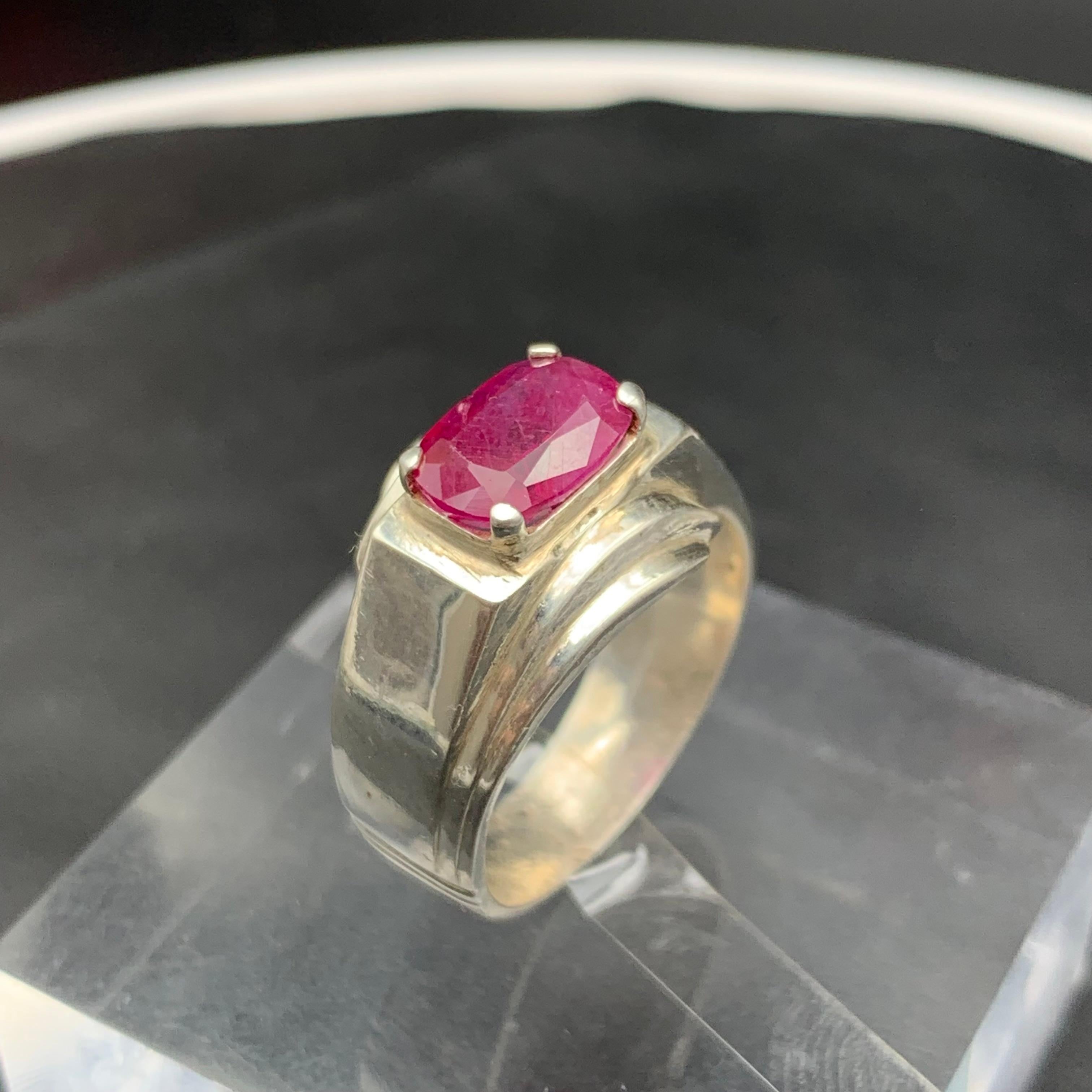 Anello da cocktail con rubino rosso naturale PinK realizzato a mano in argento 925 - US 8.5 In condizioni Nuovo in vendita a Peshawar, PK