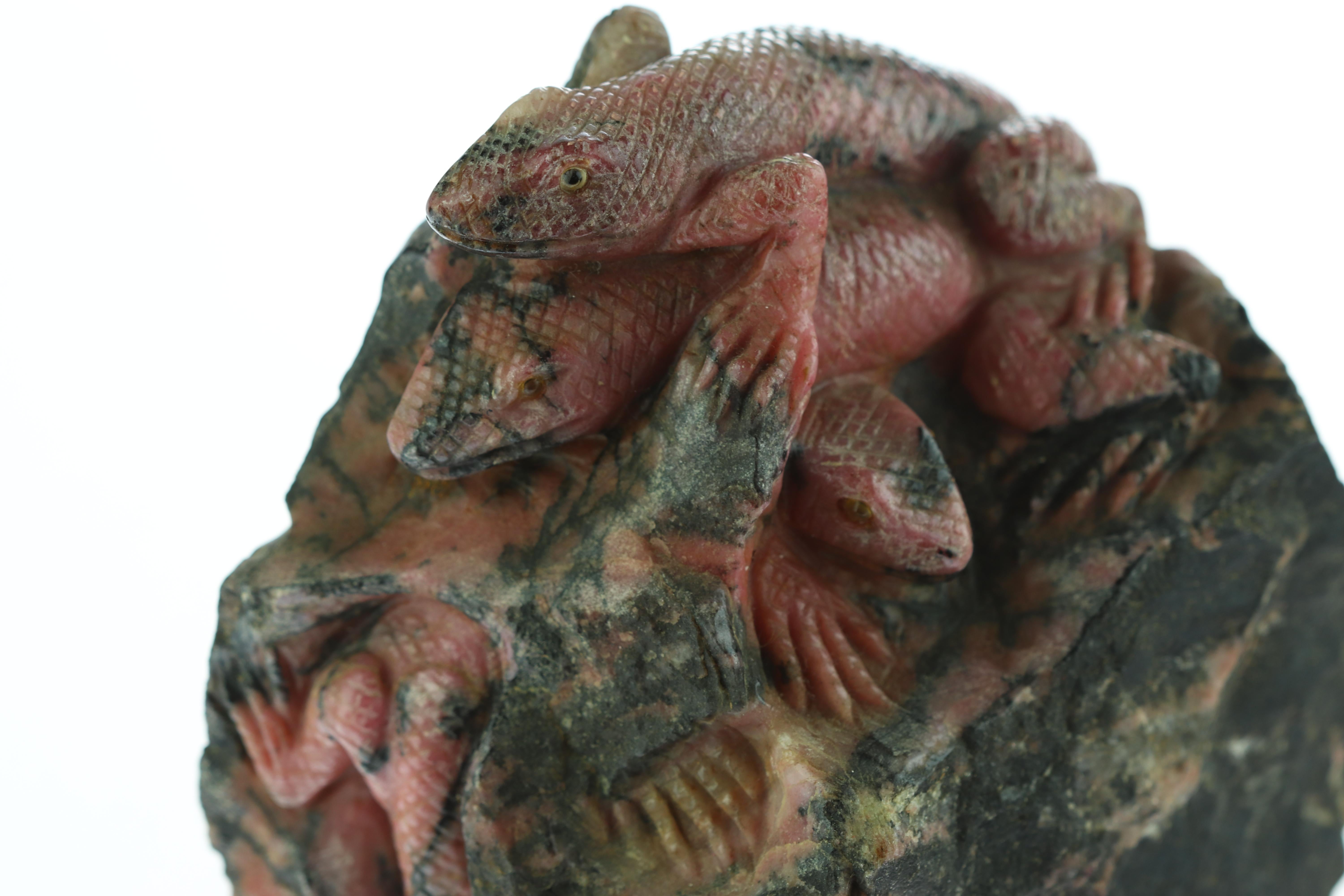 Chinese Export Natural Rhodochrosite Lizard Figurine Carved Animal Artisanal Chinese Sculpture For Sale
