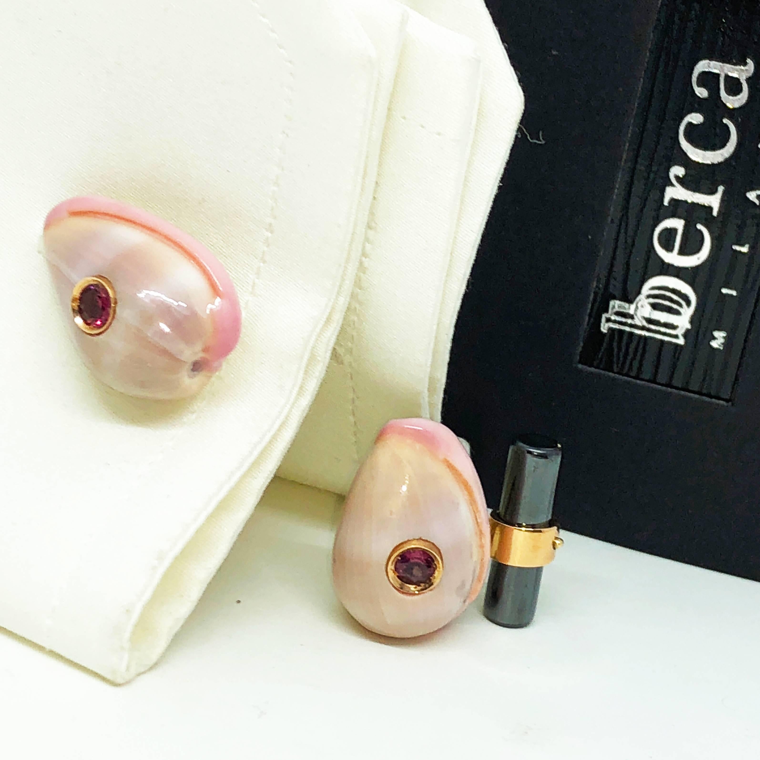 Berca Rhodolite Seashell Shaped Hematite Baton Back 18K Gold Cufflinks For Sale 4