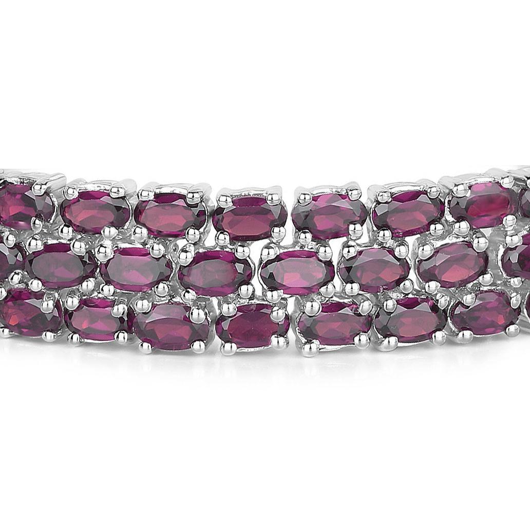 Oval Cut Natural Rhodolite Garnet Bracelet 30.80 Carats Sterling Silver	 For Sale