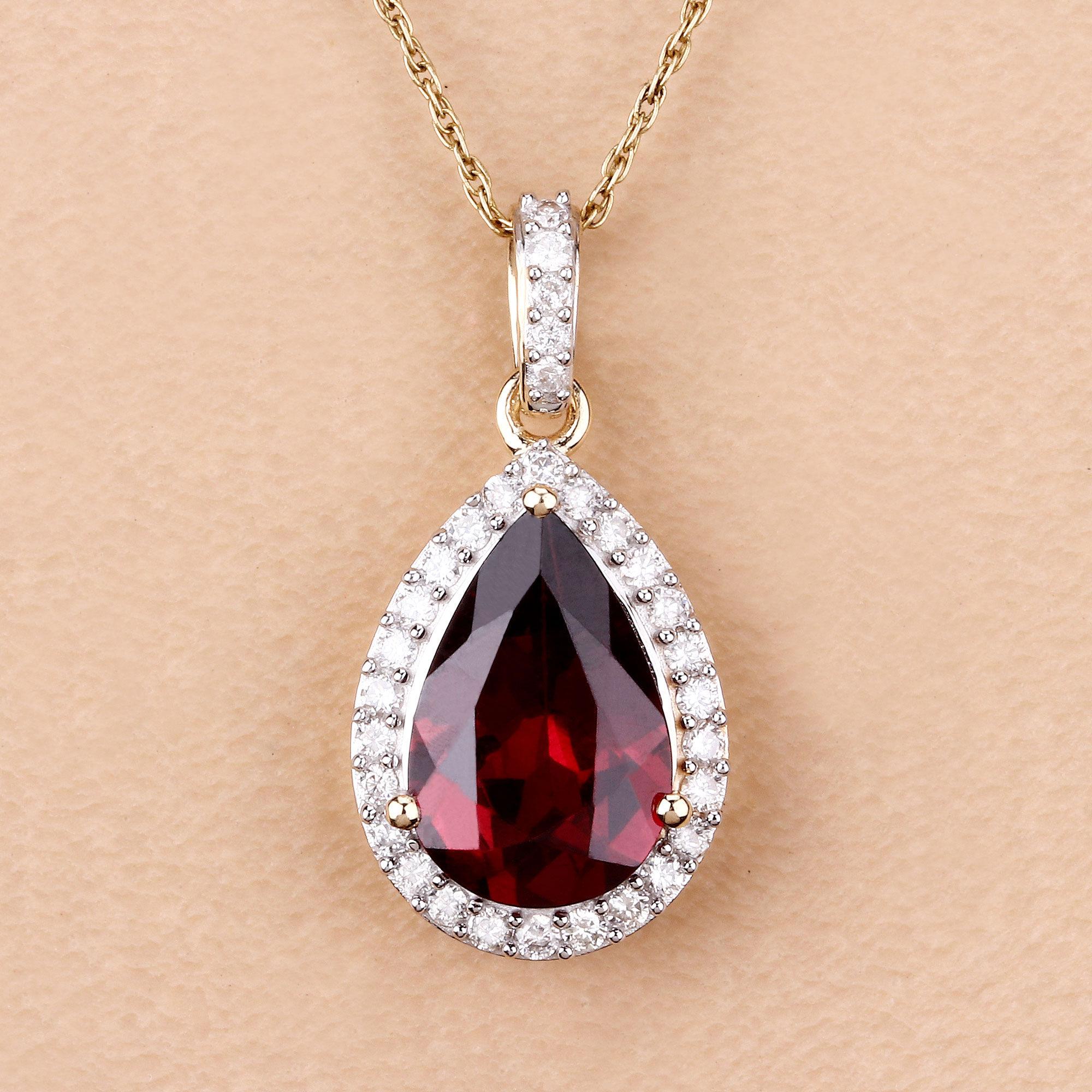 Art déco Pendentif en or jaune 14 carats avec grenat rhodolite naturel serti de 3,30 carats et diamants en vente