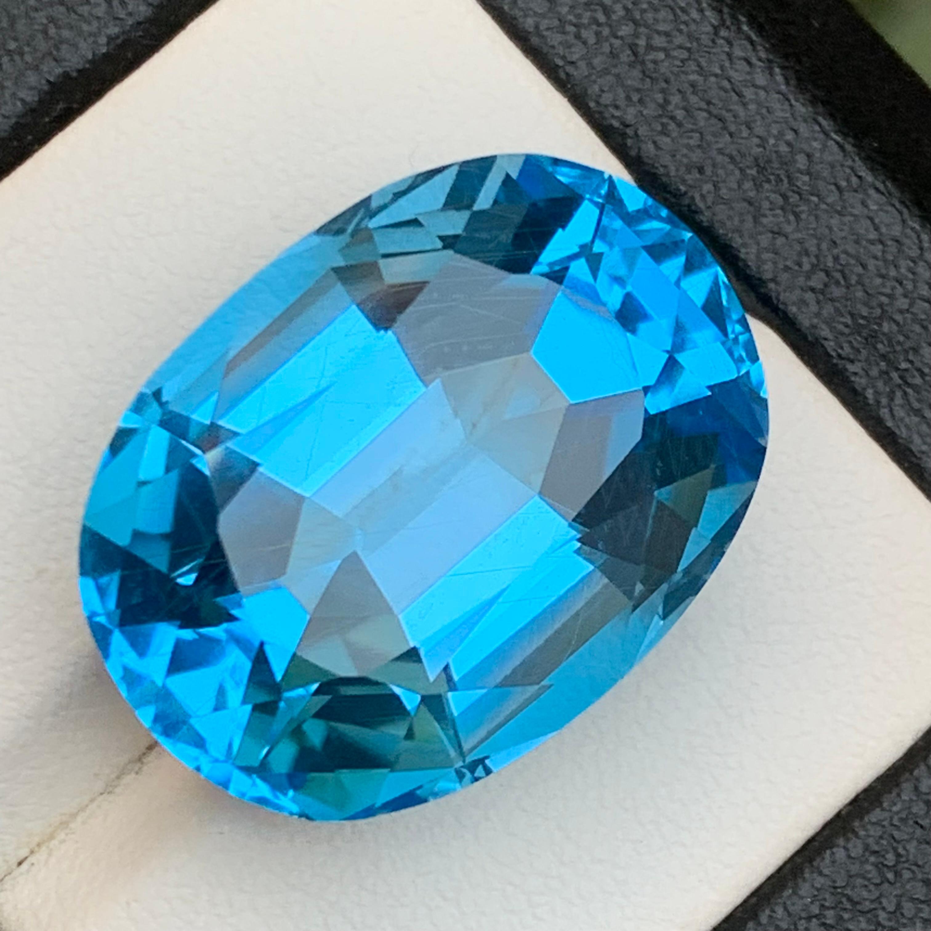 Natürlicher reicher himmelblauer Schweizer Topas 44,79 Ct Ovalschliff loser Edelstein für Anhänger im Angebot 6