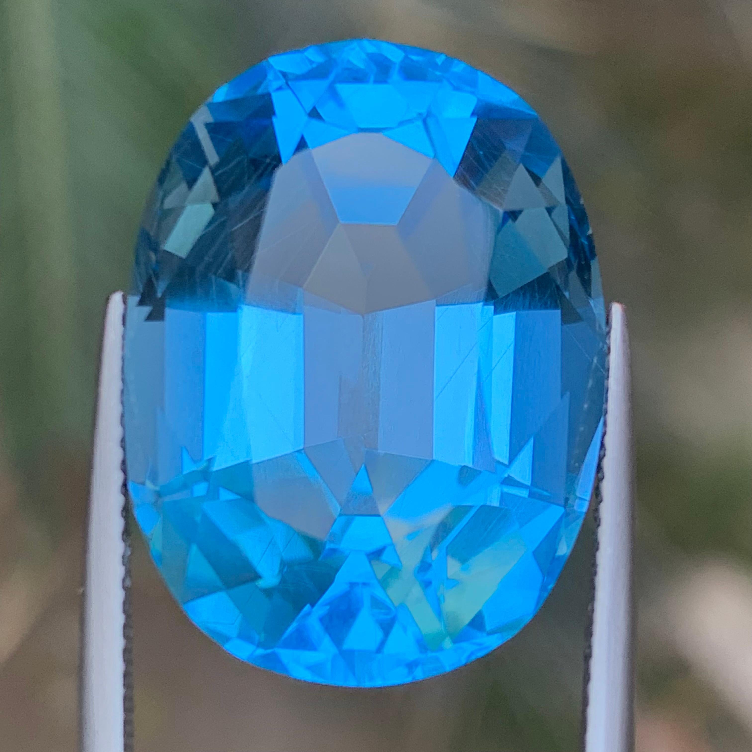 Natürlicher reicher himmelblauer Schweizer Topas 44,79 Ct Ovalschliff loser Edelstein für Anhänger im Angebot 2