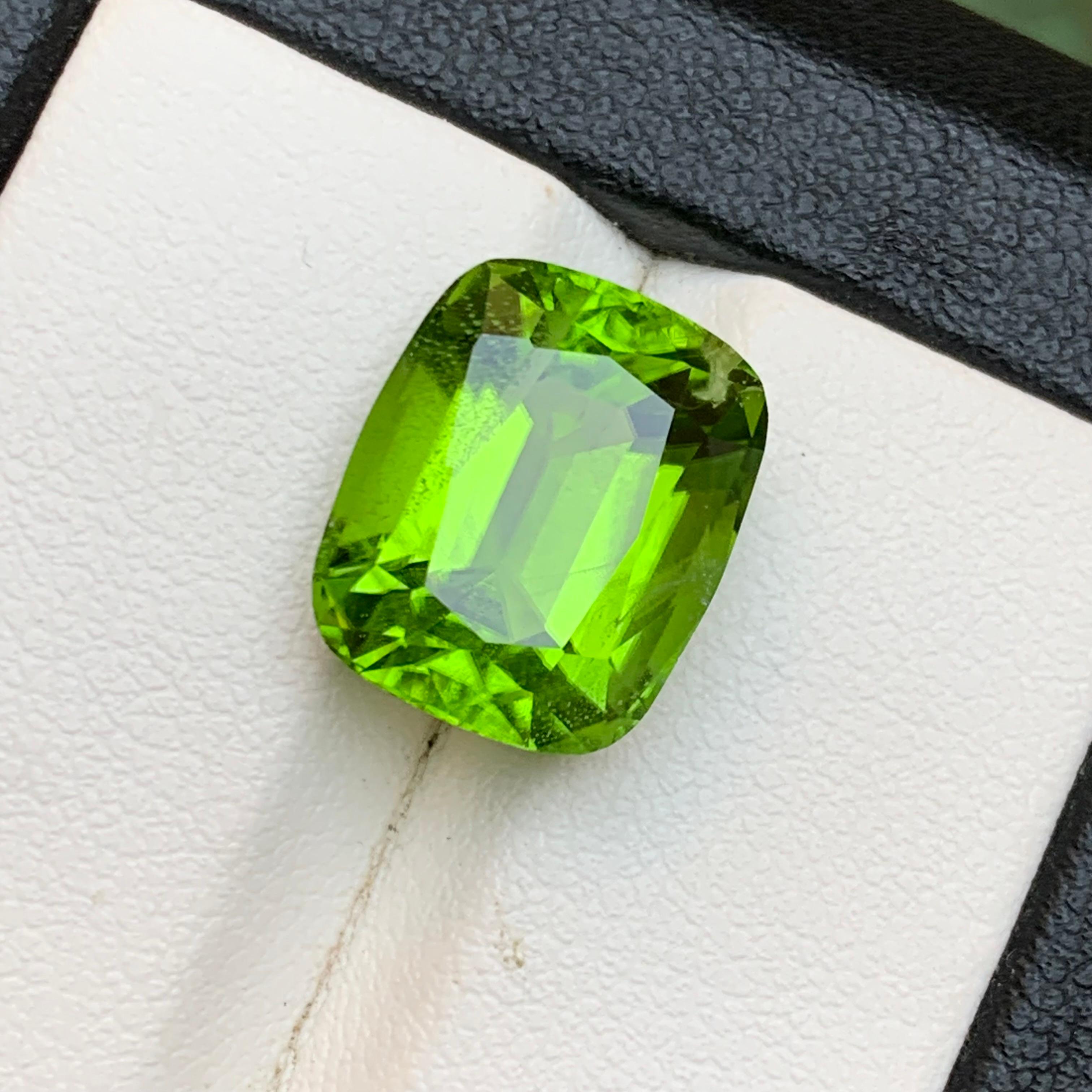 Natürliche Rich Vivid Green Peridot 9,73 Ct Cushion Cut lose Edelstein für Ring-AAA im Angebot 5