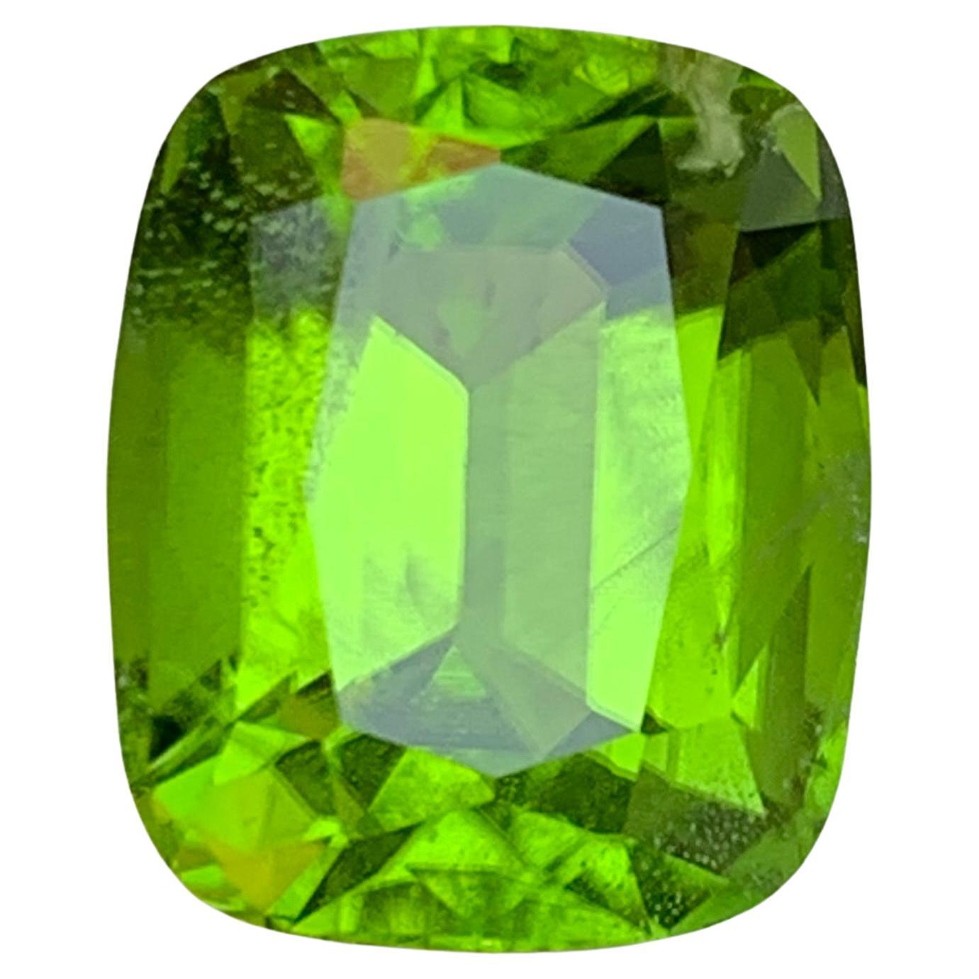 Natürliche Rich Vivid Green Peridot 9,73 Ct Cushion Cut lose Edelstein für Ring-AAA