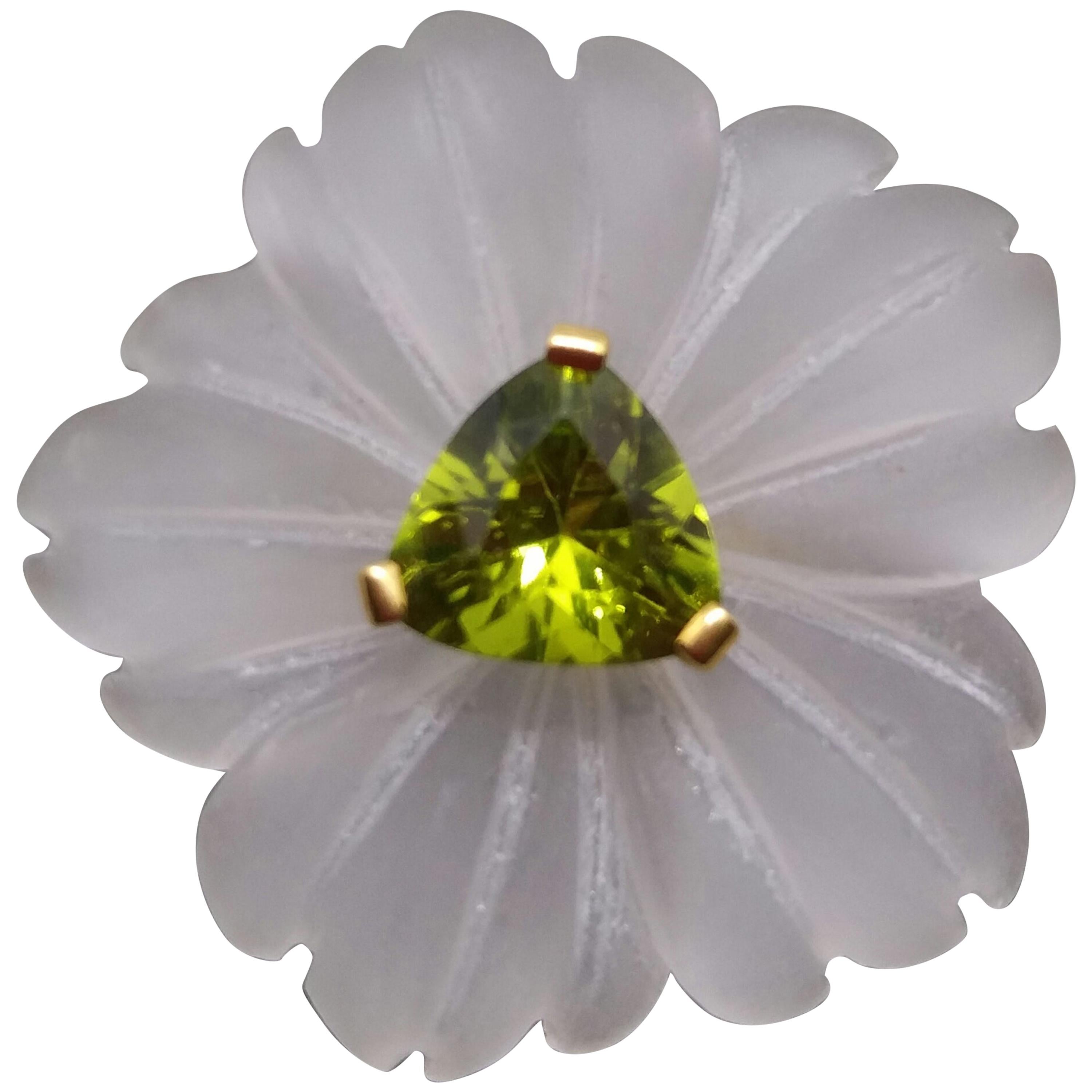 Natural Rock Crystal Flower Trillion Cut Peridot Solid 14k Gold Fashion Ring