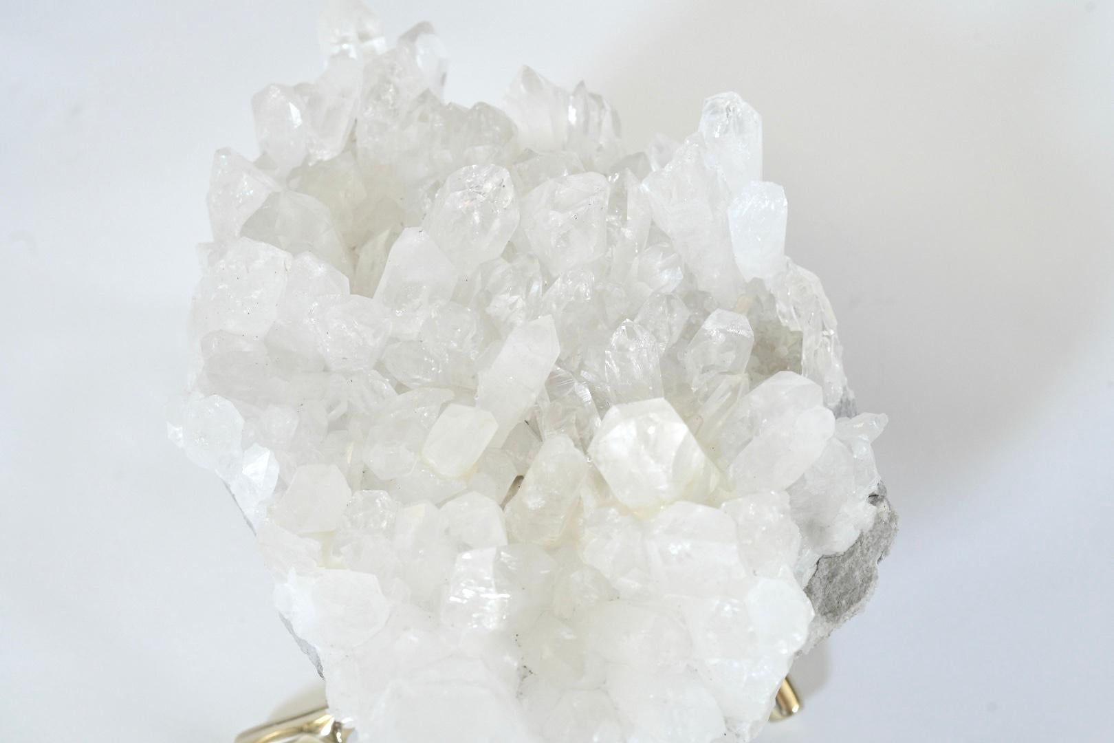 Sculpture naturelle en quartz et cristal de roche Excellent état - En vente à New York, NY