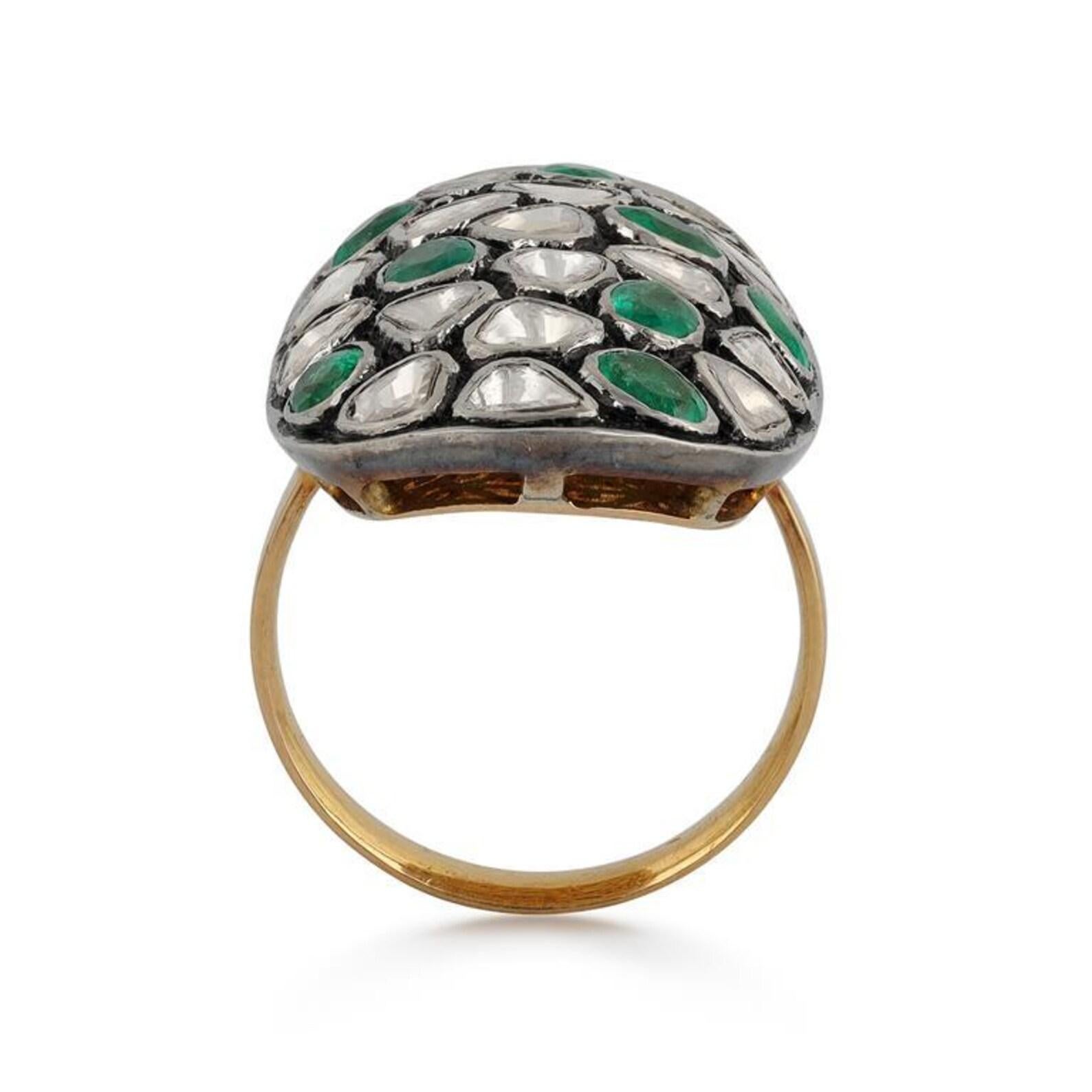 Art Deco Natural Rose Cut Polki Diamond Emerald sterling Silver Handmade Vintage Ring. For Sale