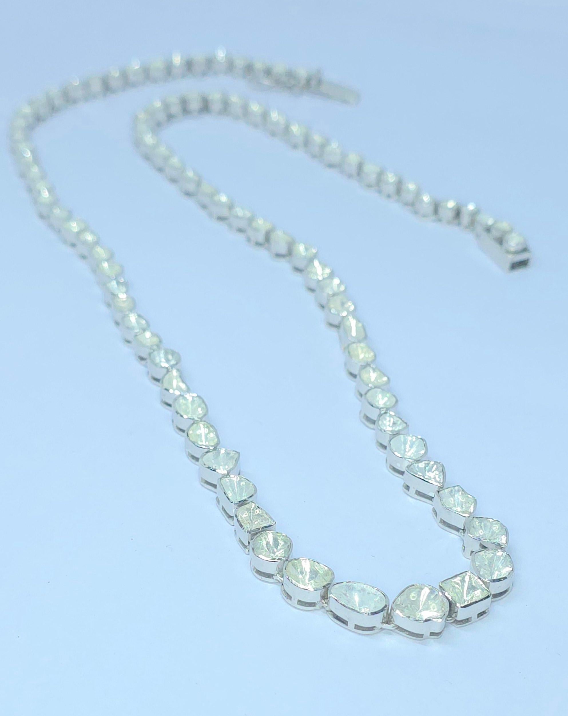 Taglio vecchia miniera Collana vittoriana fatta a mano con diamante Nature Rose Cut Polki in argento 925 in vendita