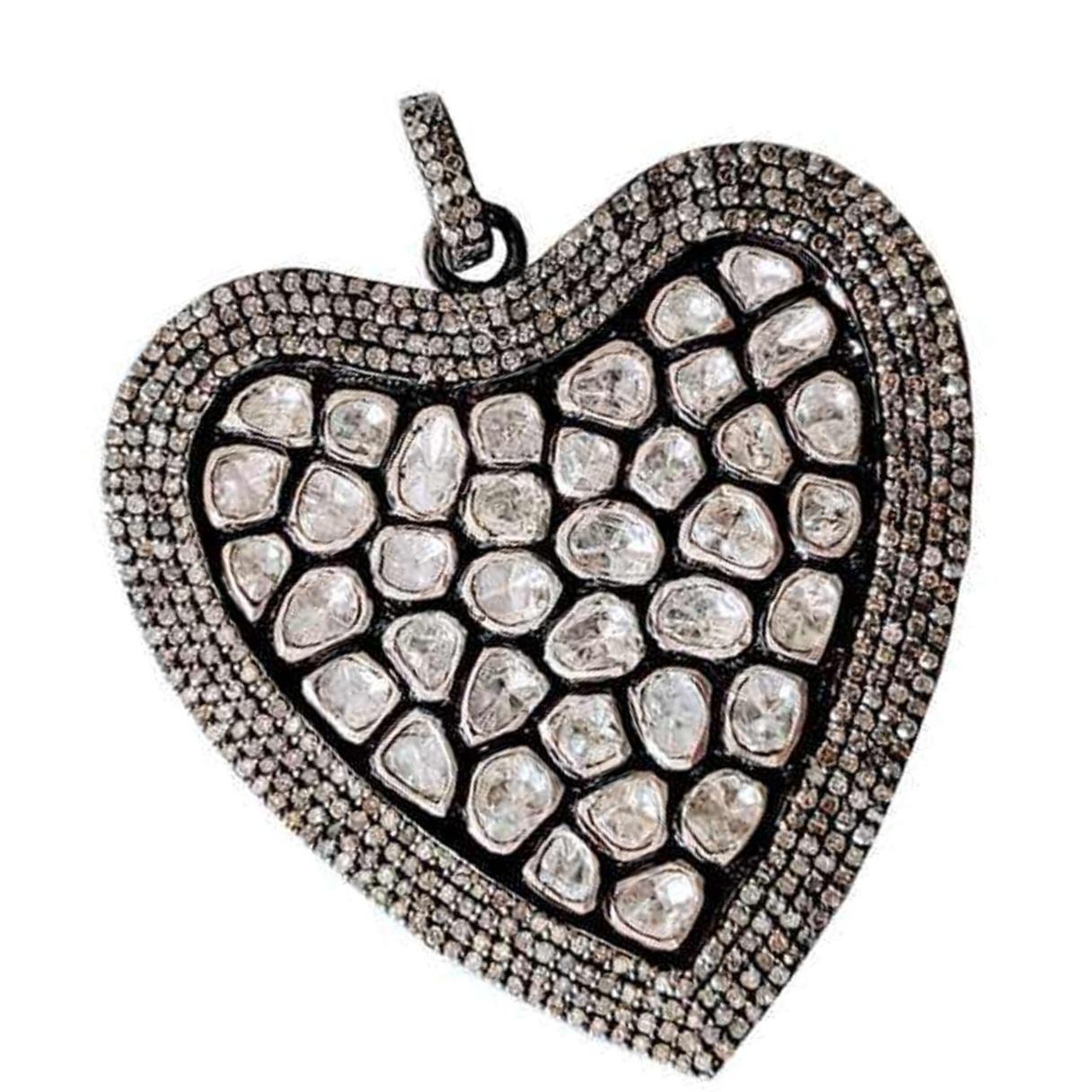 Taille vieille mine Diamant naturel Polki taillé en rose  Pendentif en forme de coeur Fait à la main Victorien en vente