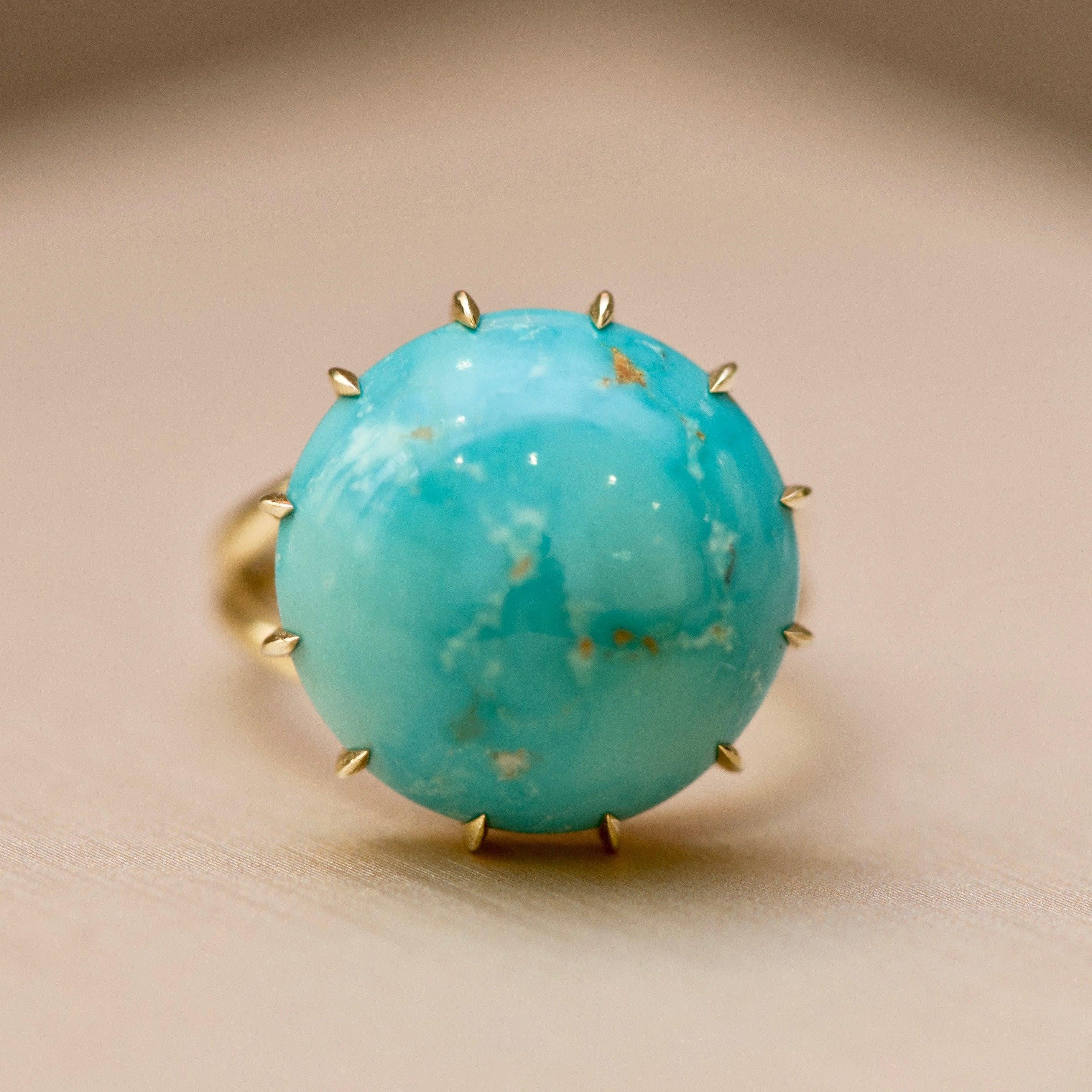For Sale:  Natural Round Blue Turquoise 18 Carat Yellow Gold 14 Karat Ring 2