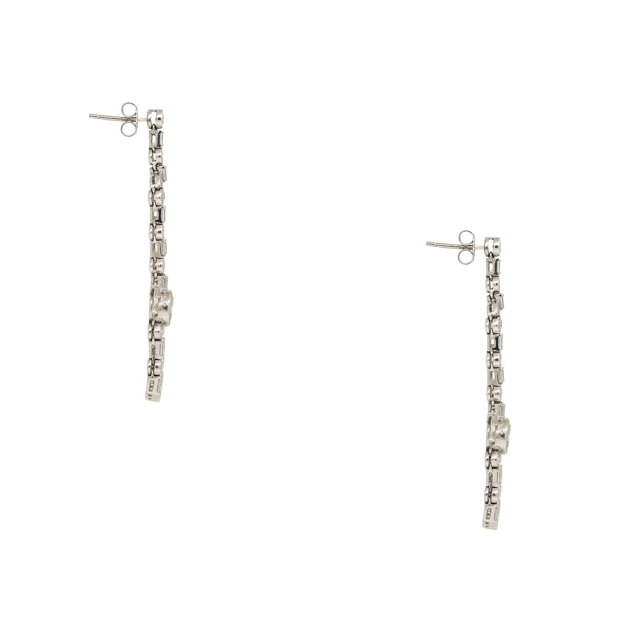 Natural Round Brilliant Diamond Drop Vintage Platinum Earrings In Stock In Excellent Condition For Sale In Boca Raton, FL