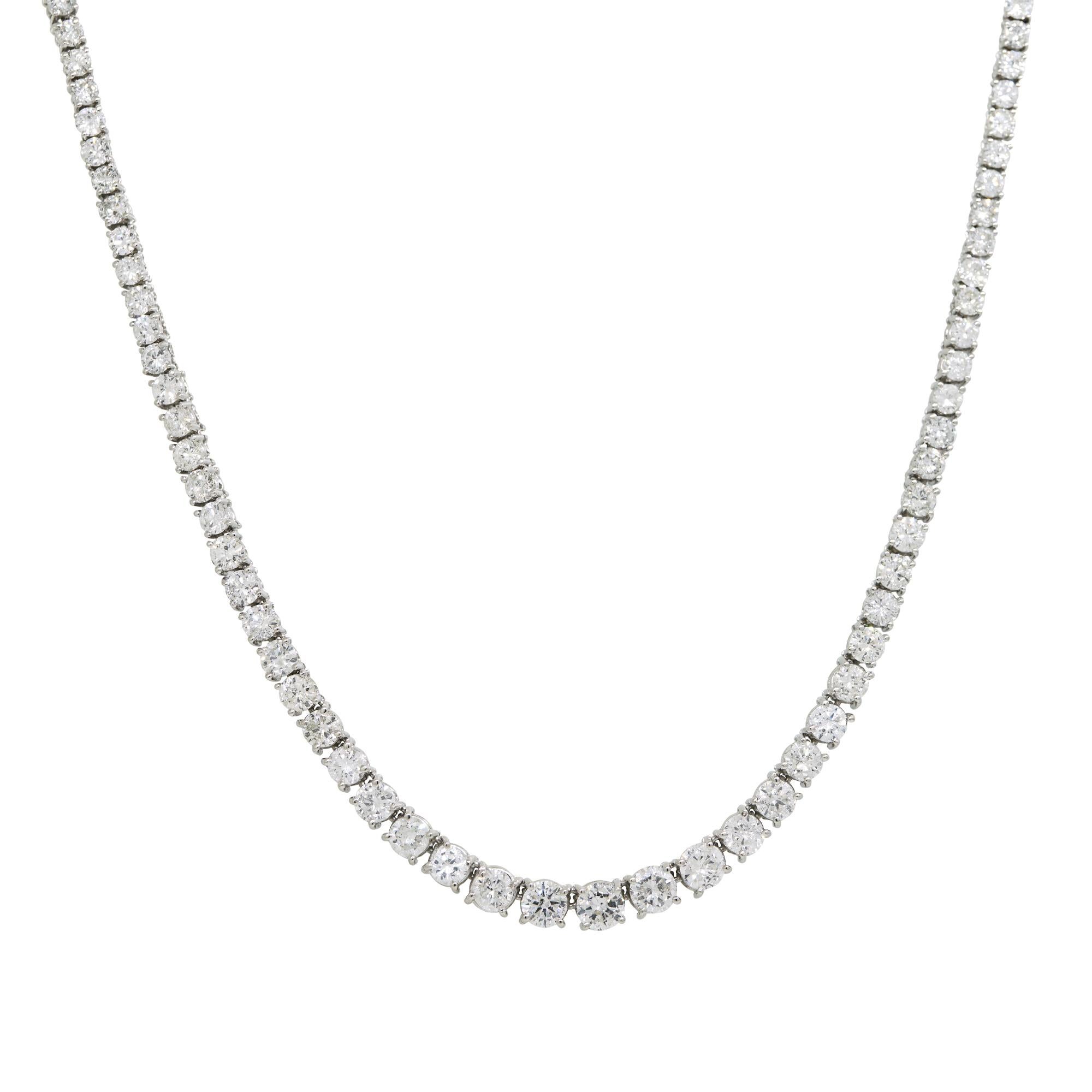 Collar de Tenis Graduado con Diamantes Redondos de Corte Brillante de 15,25 Quilates en Platino Natural

Con más de 15 quilates de diamantes naturales de talla brillante redonda, este collar es imprescindible para el día a día. Los diamantes no sólo